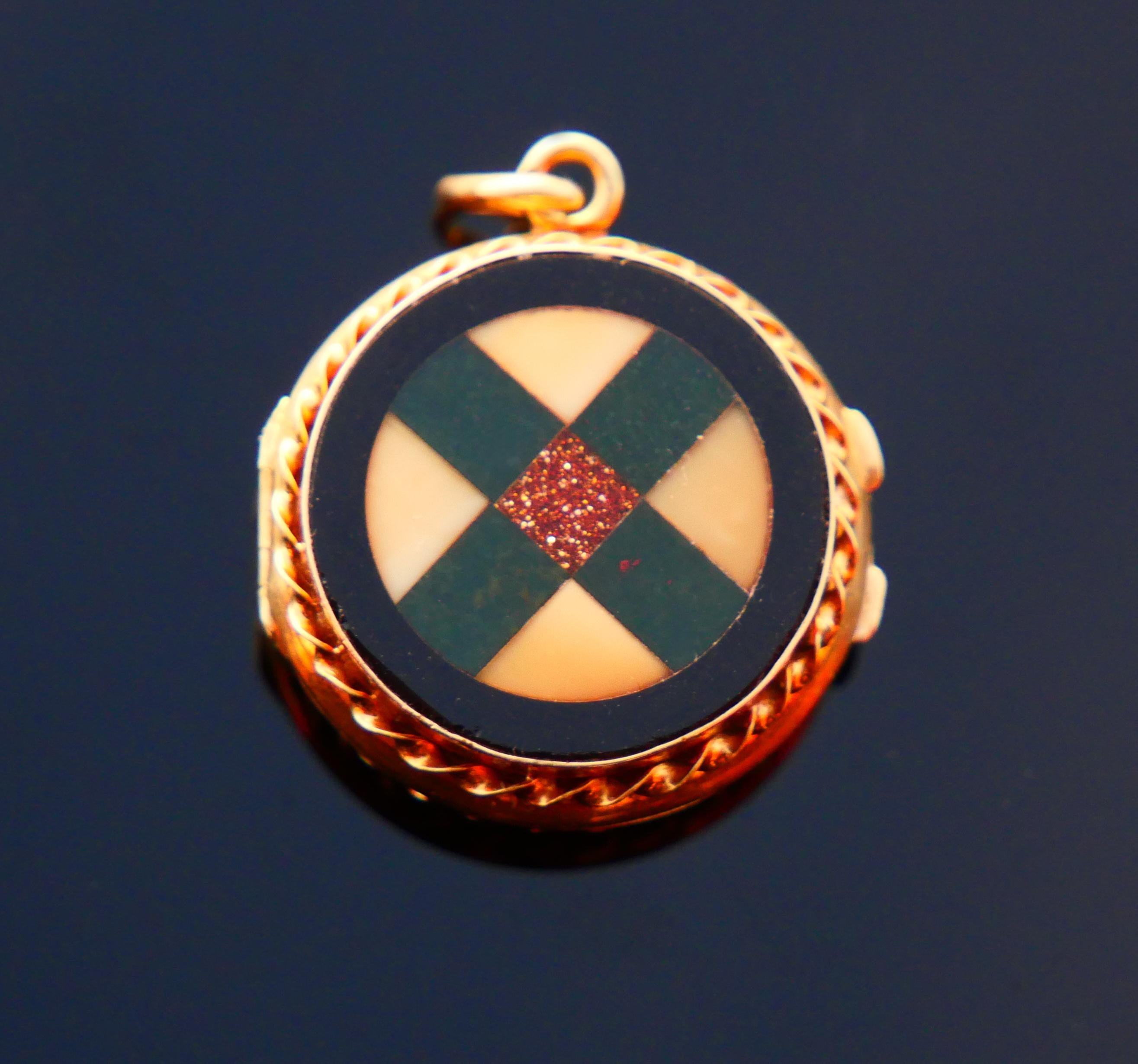 Antique French Pendant Locket Micromosaic natural stones solid 18K Gold  / 9.2 g For Sale 8