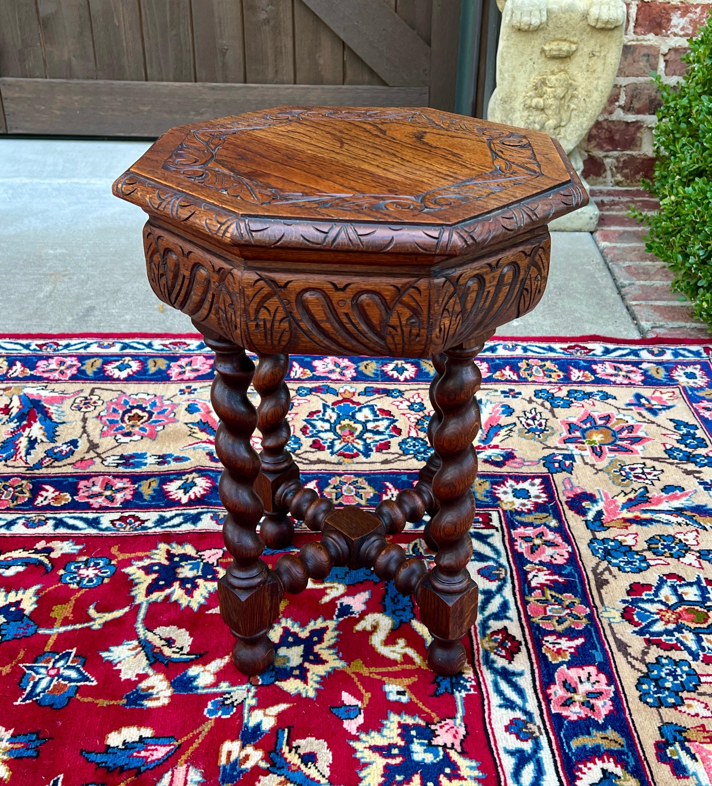 Antique French Petite BARLEY TWIST Octagonale Renaissance Revival Oak 19th 5