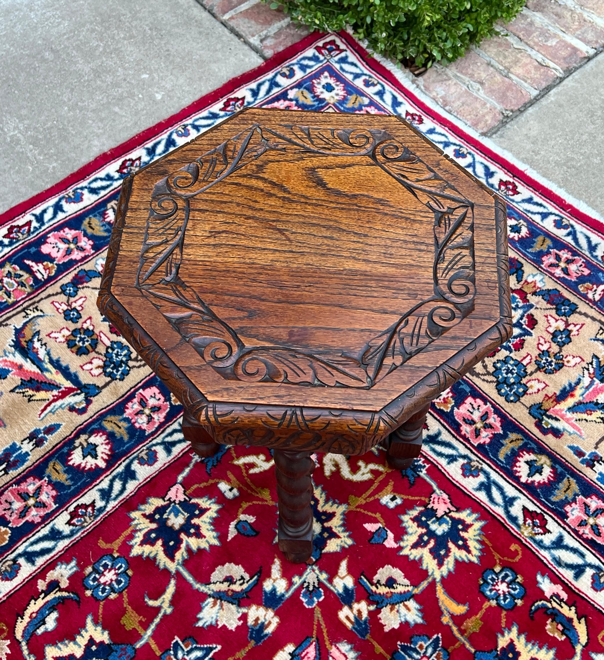 Antique French Petite BARLEY TWIST Octagonale Renaissance Revival Oak 19th 9