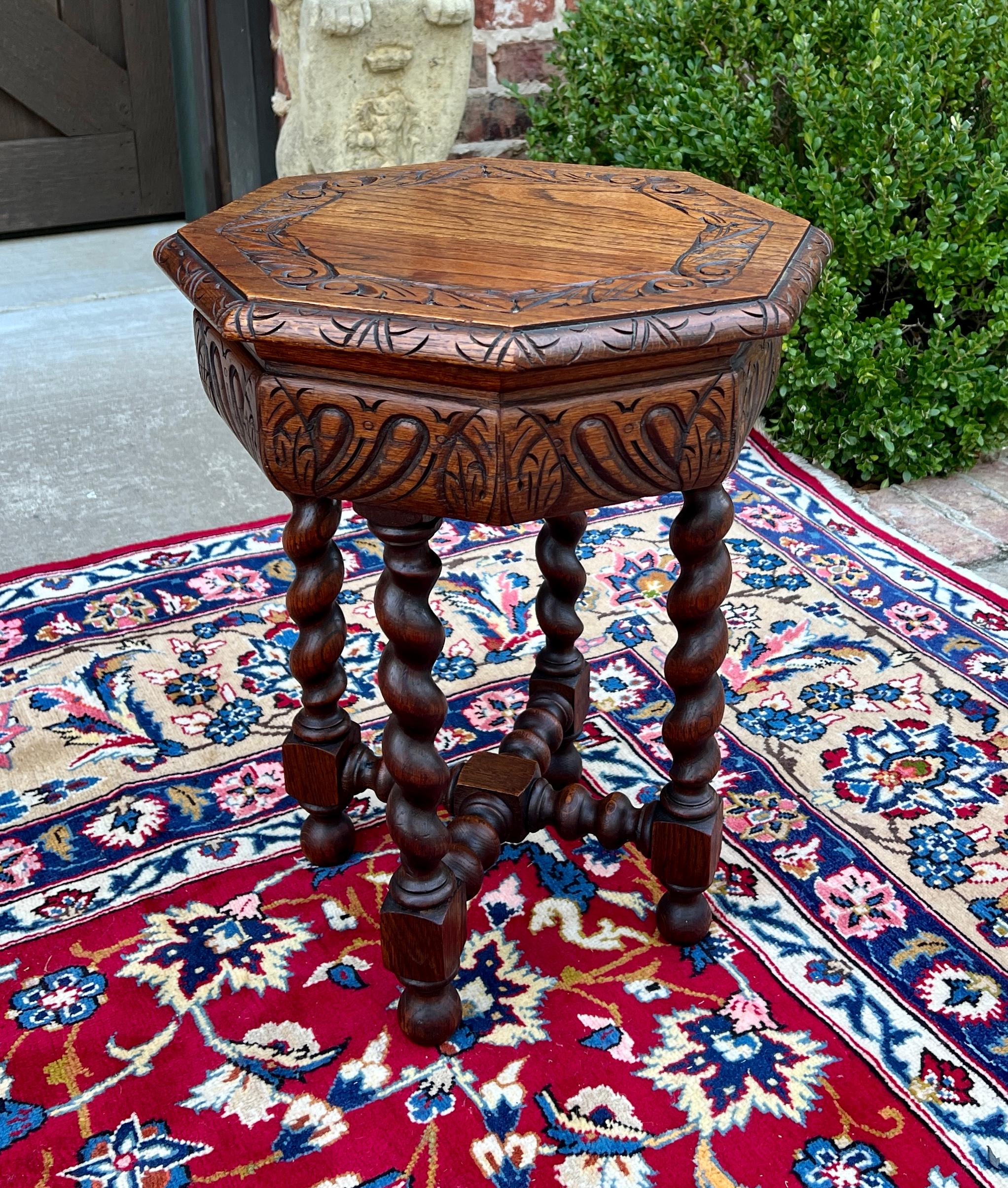 Antique French Petite BARLEY TWIST Octagonale Renaissance Revival Oak 19th 10