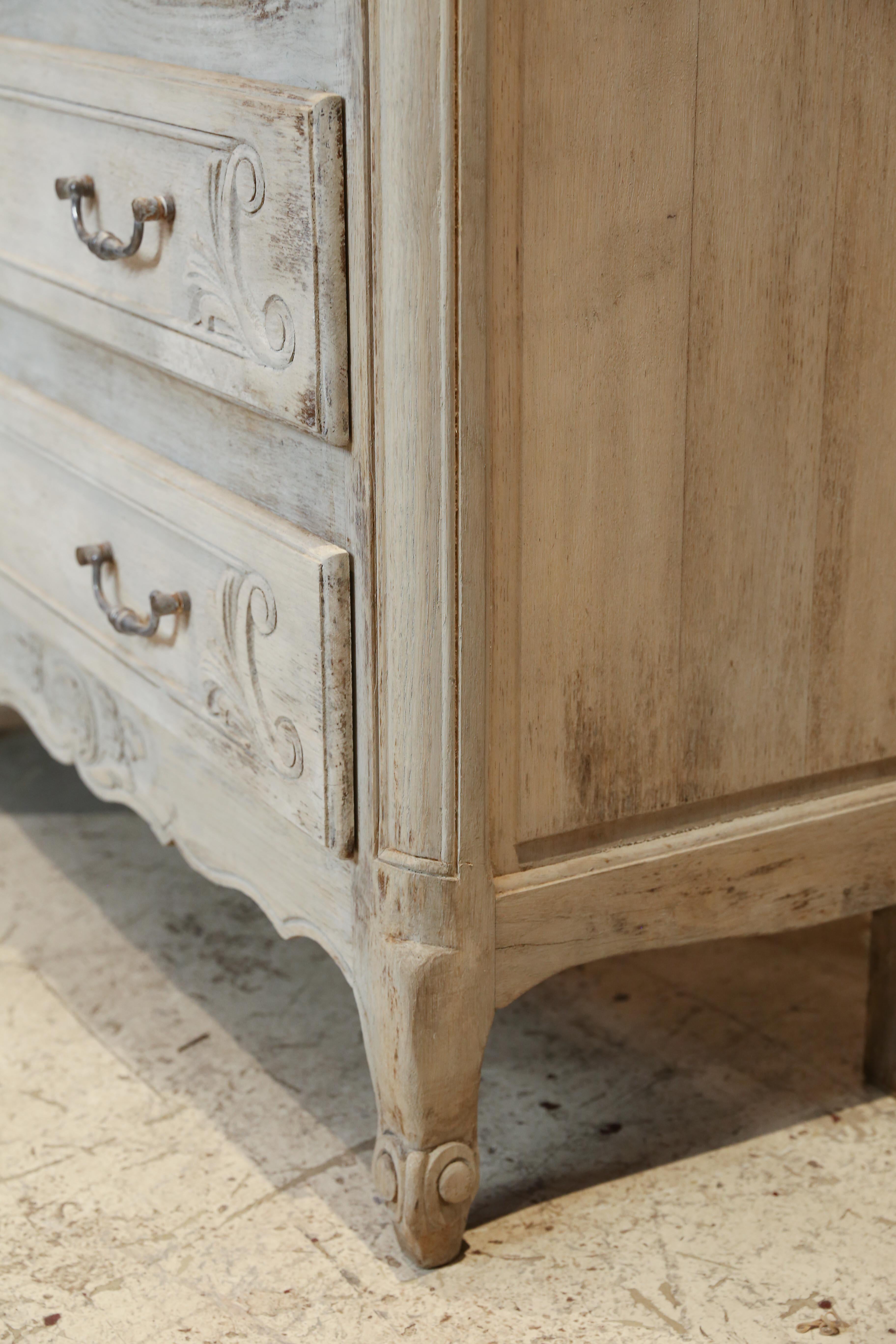 Early 20th Century Antique French Petite Bleached Three-Drawer Dresser with Carved Drawers