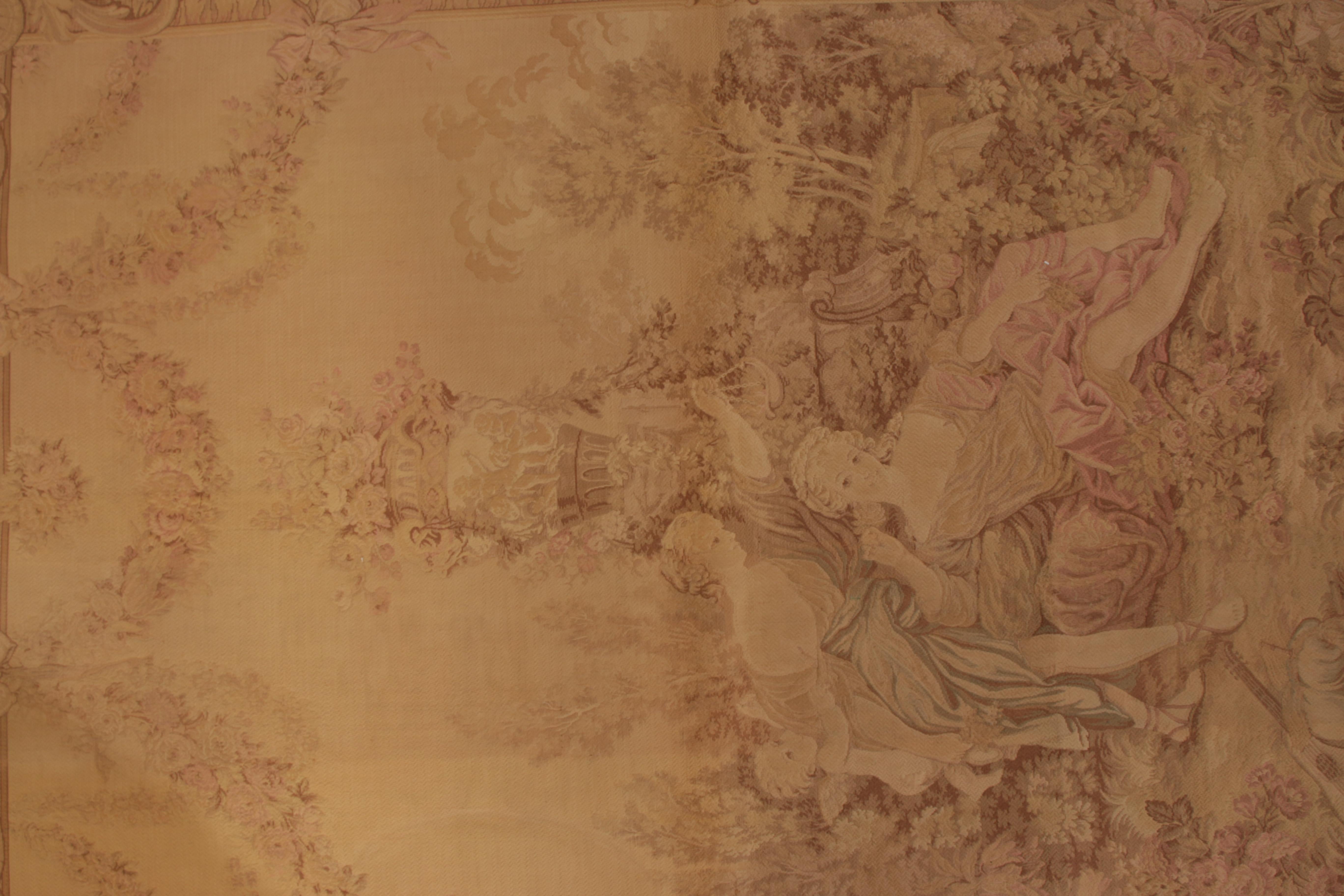 Antique French Pictorial Cream Beige Wool Tapestry Rug & Kilim In condizioni buone in vendita a Long Island City, NY