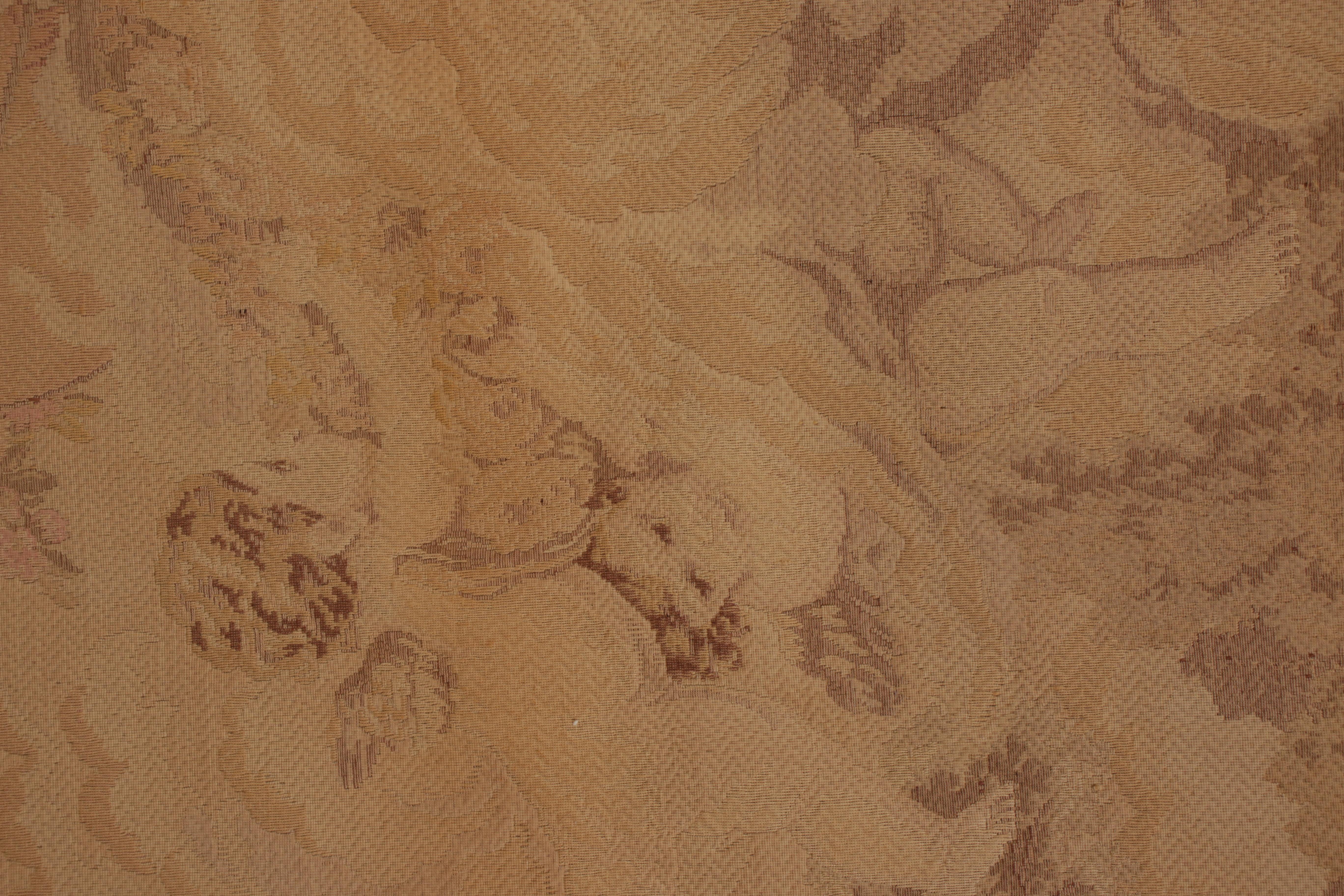 Tapis pictural français ancien en laine beige crème de Rug & Kilim Excellent état - En vente à Long Island City, NY