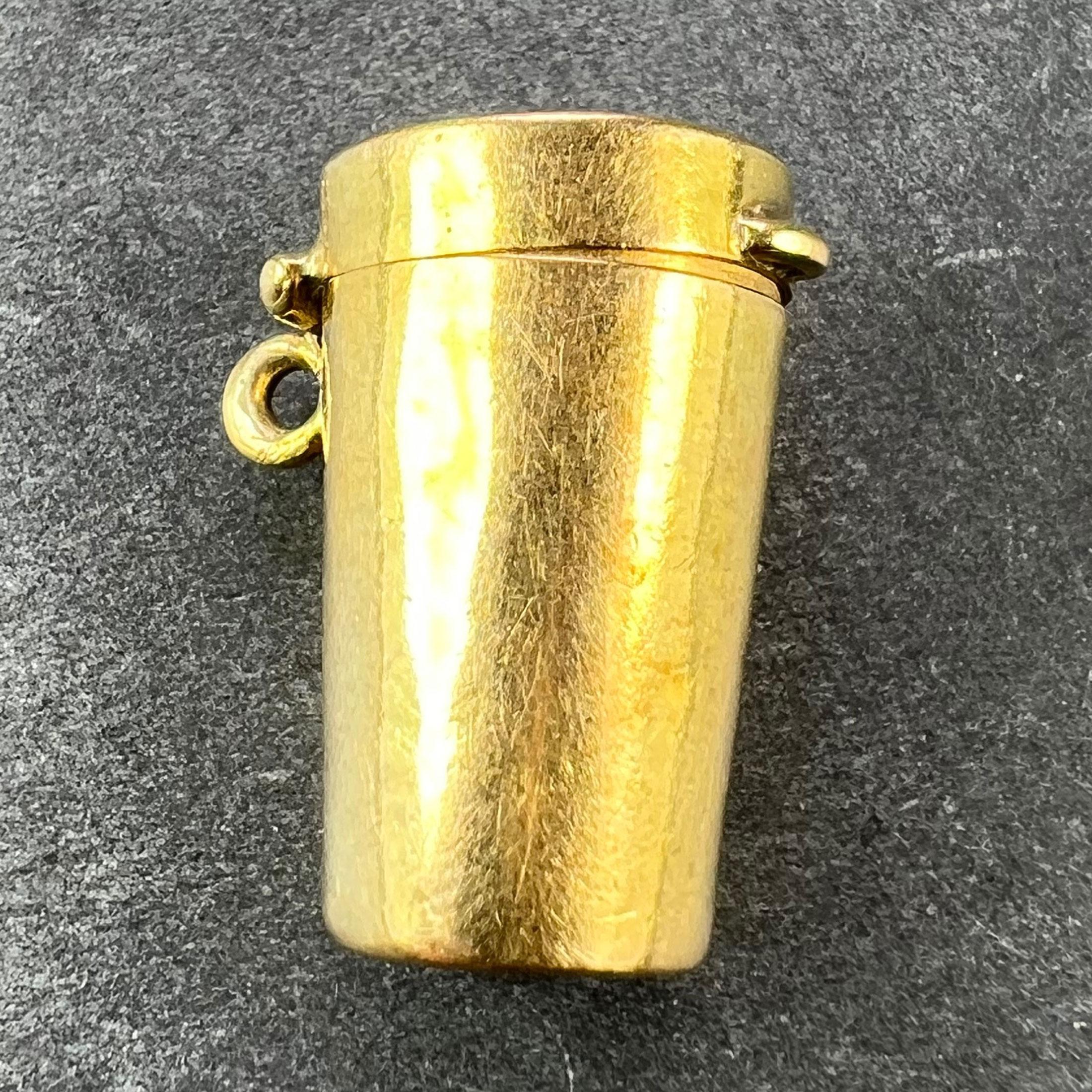 Antique French Pill Box or Miniature Etui 18K Yellow Gold Charm Pendant In Good Condition For Sale In London, GB