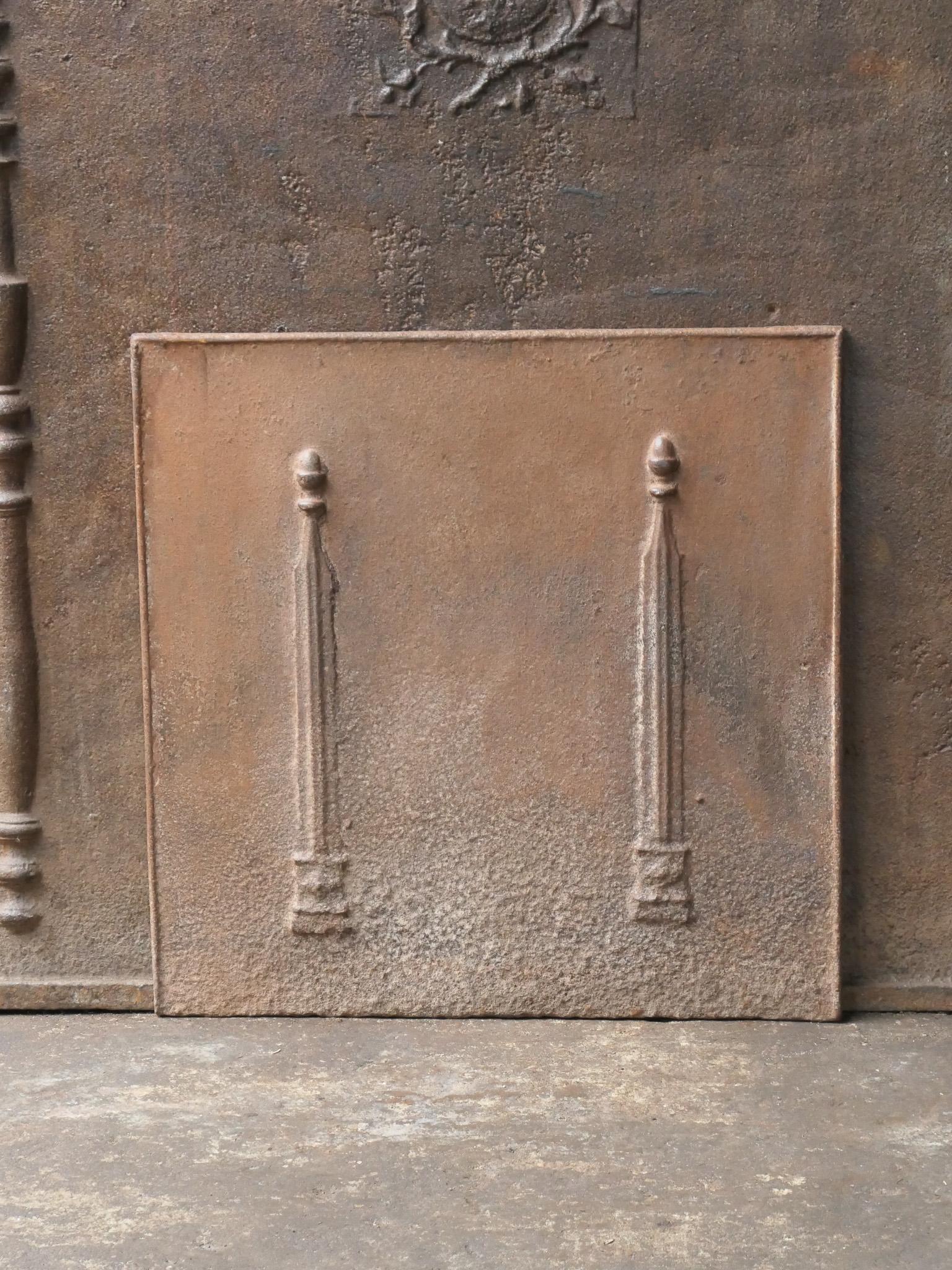 Antike französische „Pillars of Freedom“-Kaminsims / Rückwand, 18. - 19. Jahrhundert (Neoklassisch) im Angebot