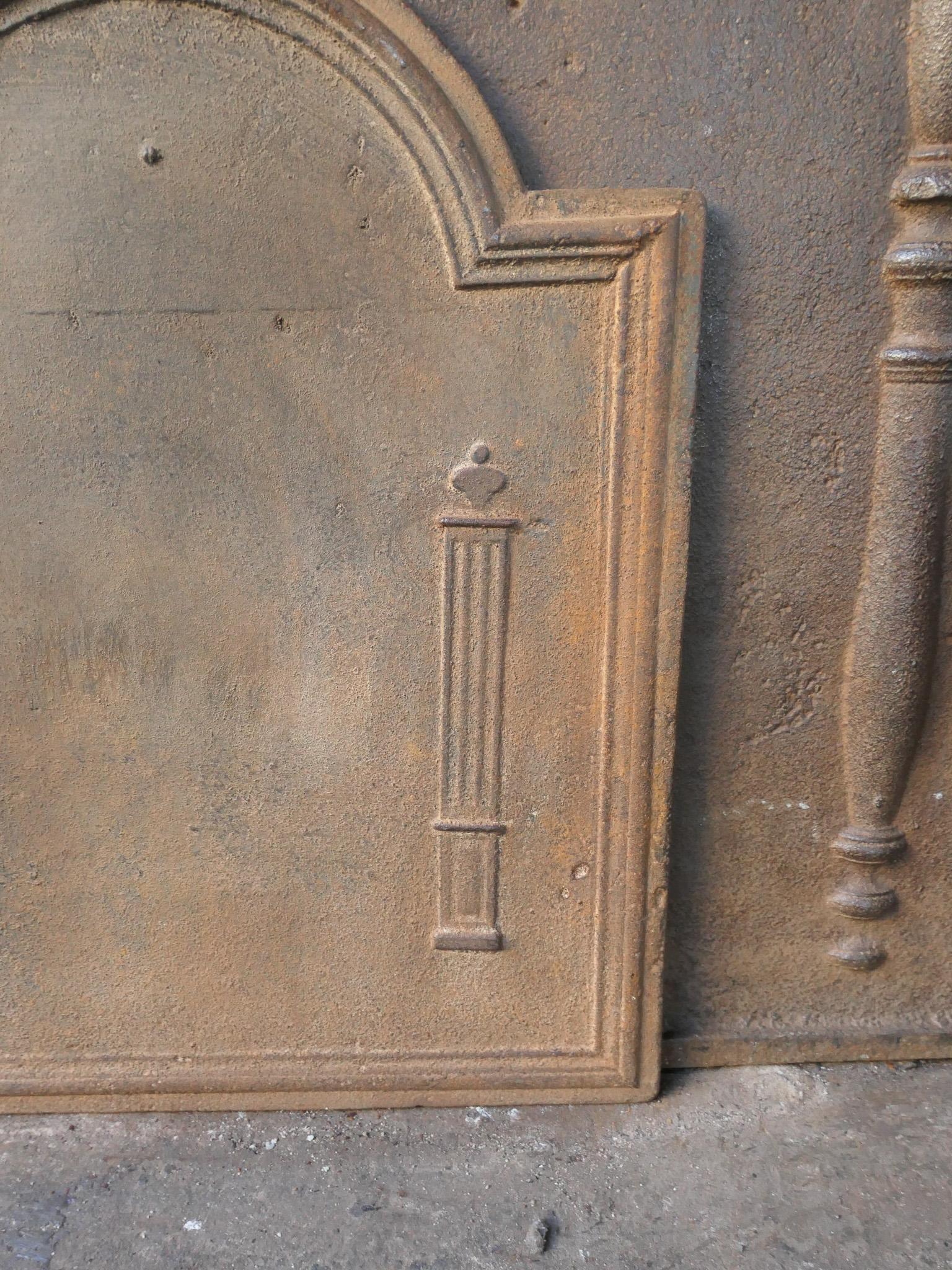 Plaque de cheminée française ancienne Pillars of Freedom, 18e - 19e siècle en vente 2