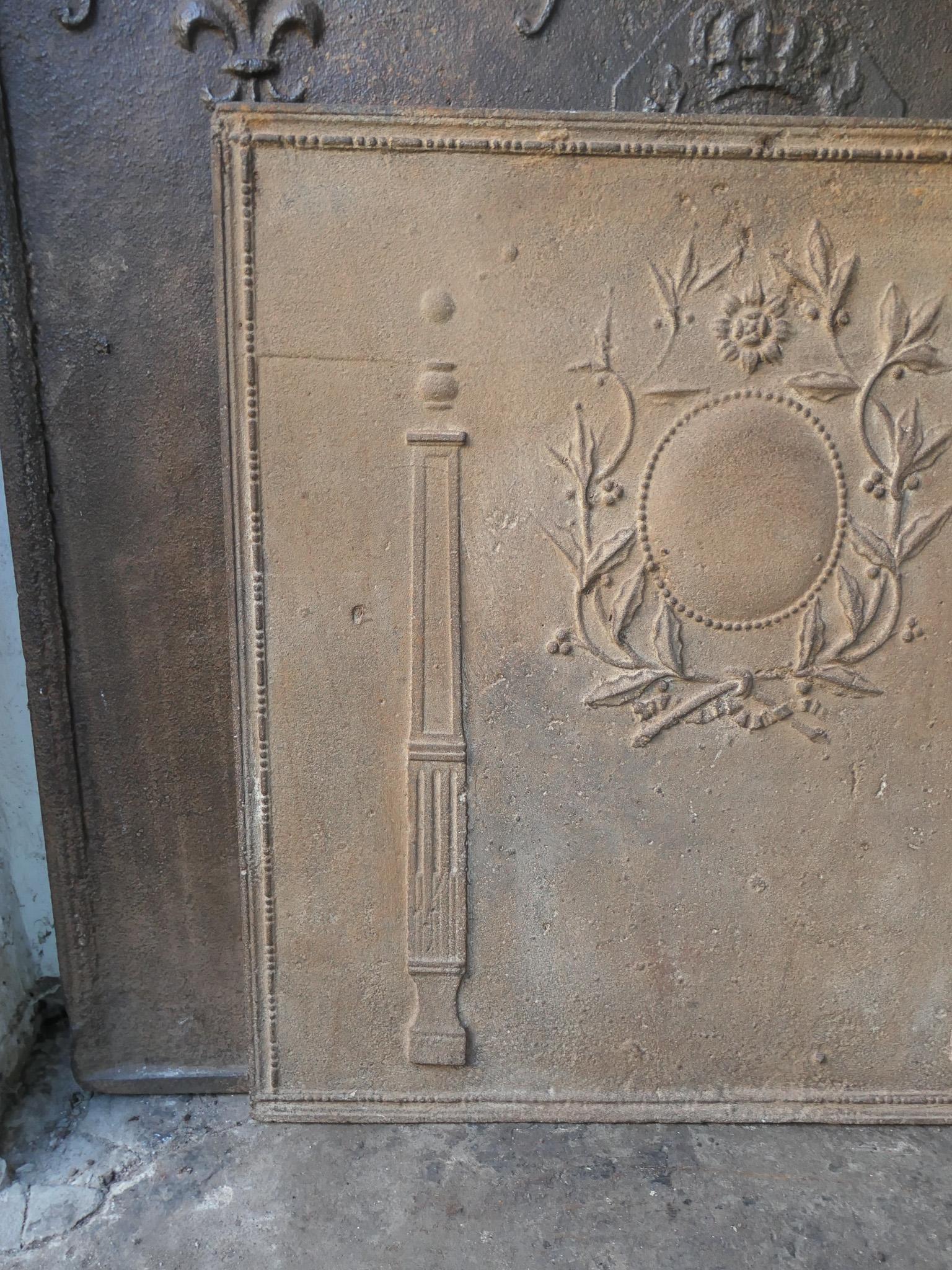 Antique French 'Pilares de la Libertad' Chimenea / Repisa, S. XVIII - XIX en venta 3