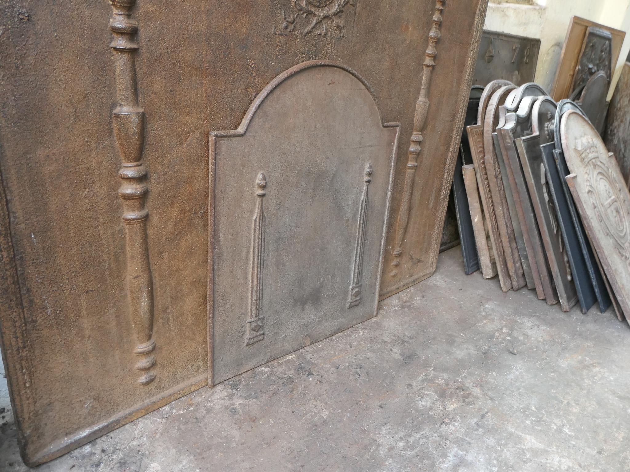 Antique French 'Pilares de la Libertad' Chimenea / Repisa, S. XVIII - XIX en venta 3