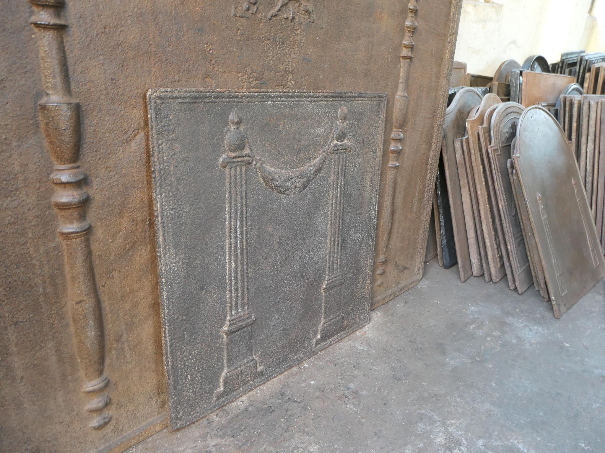 Antique French 'Pillars of Freedom' Fireback / Backsplash, 18th - 19th C. For Sale 4