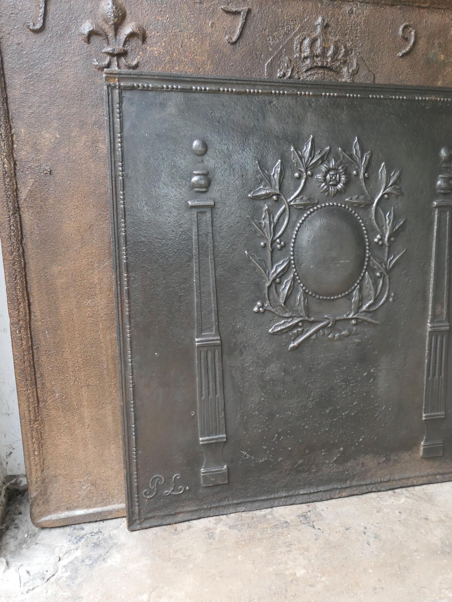 Antique French 'Pillars of Freedom' Fireback / Backsplash, 18th - 19th C. For Sale 5