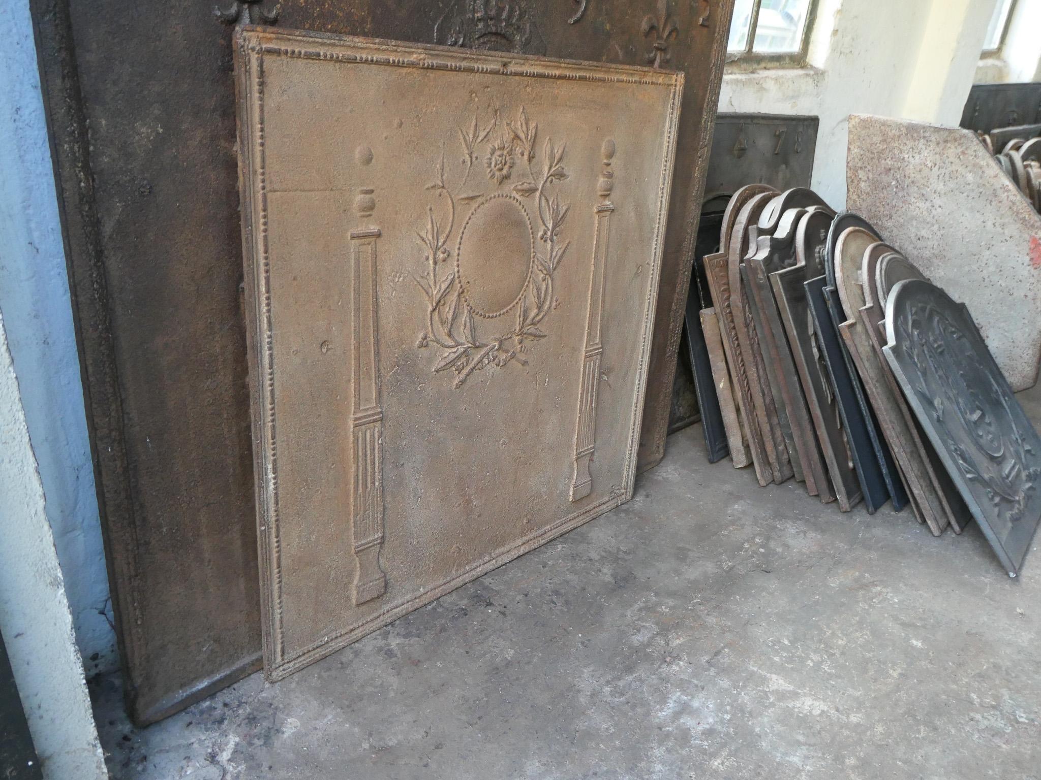 Antique French 'Pilares de la Libertad' Chimenea / Repisa, S. XVIII - XIX en venta 4
