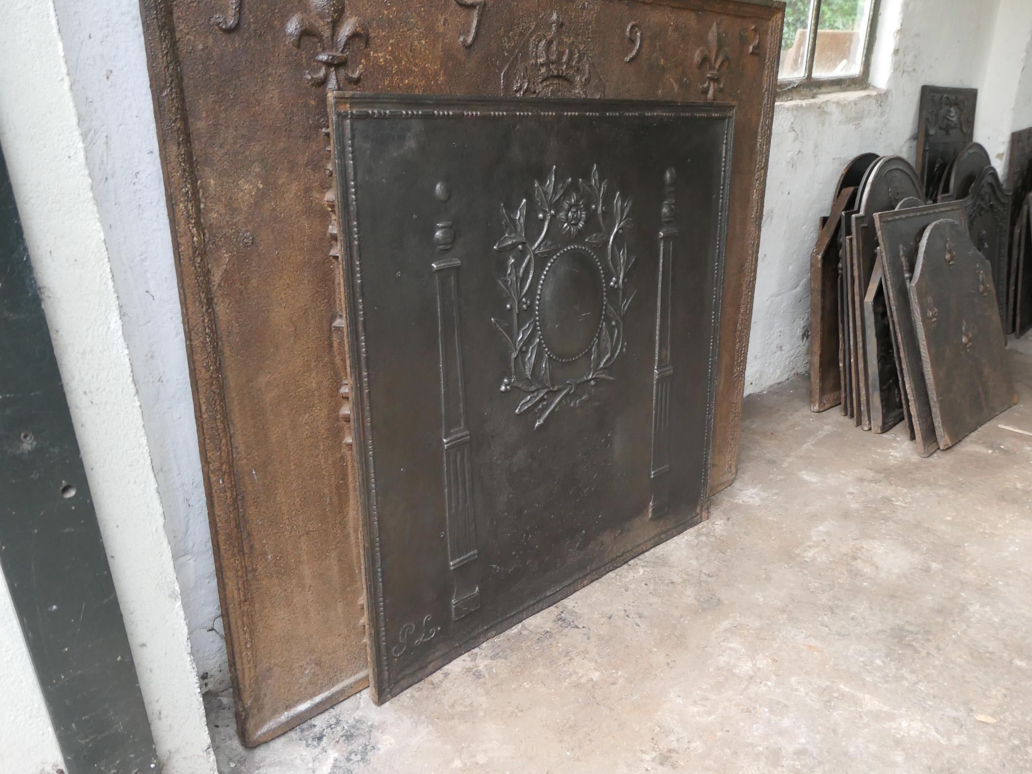 Antique French 'Pillars of Freedom' Fireback / Backsplash, 18th - 19th C. For Sale 6