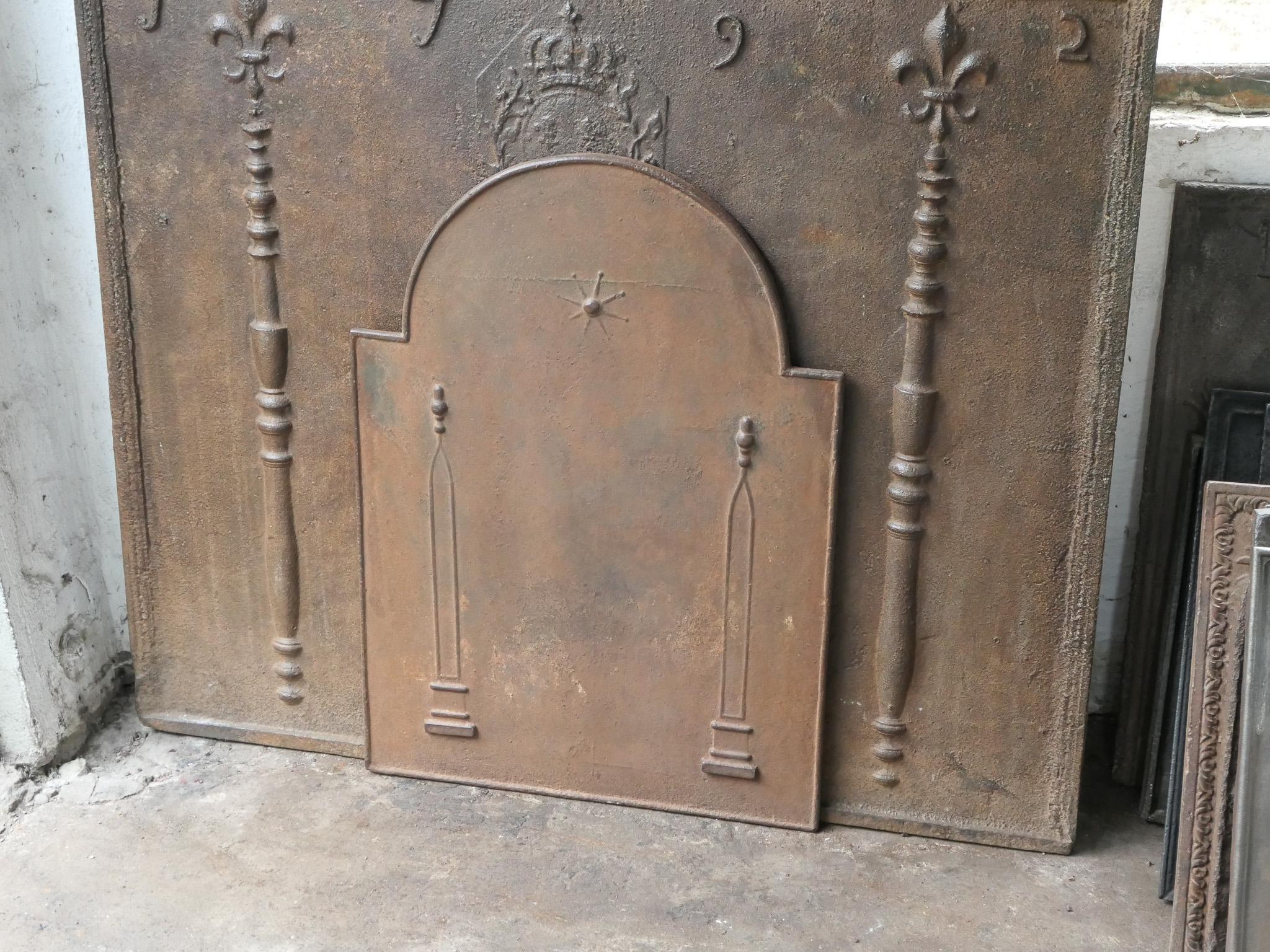 Antique French 'Pillars of Freedom' Fireback / Backsplash, 18th - 19th C. In Good Condition For Sale In Soest, NL