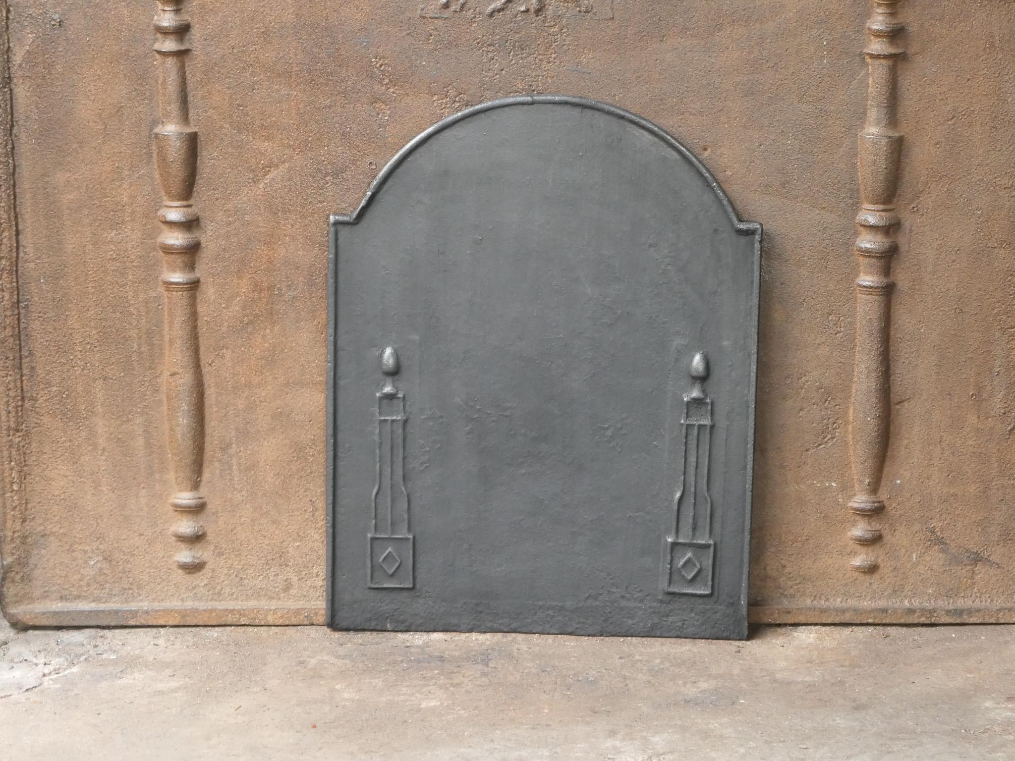 Antique French 'Pillars of Freedom' Fireback / Backsplash, 18th - 19th C. In Good Condition For Sale In Soest, NL