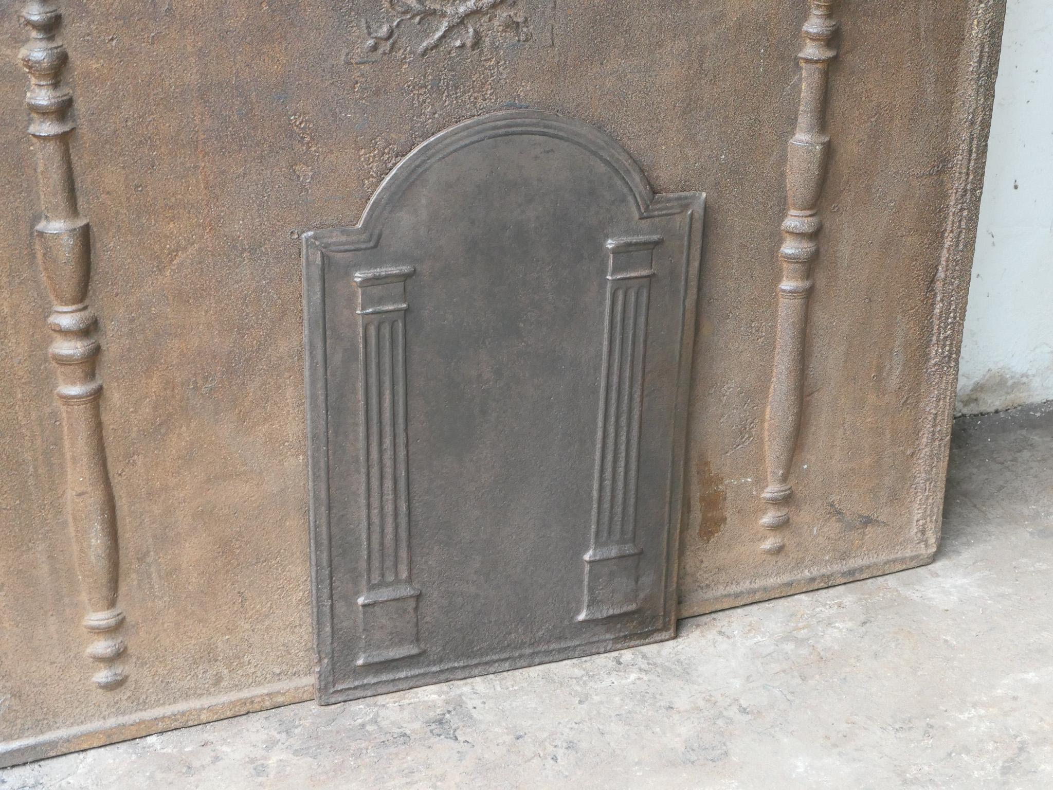 Antique French 'Pilares de la Libertad' Chimenea / Repisa, S. XVIII - XIX en Bueno estado para la venta en Soest, NL