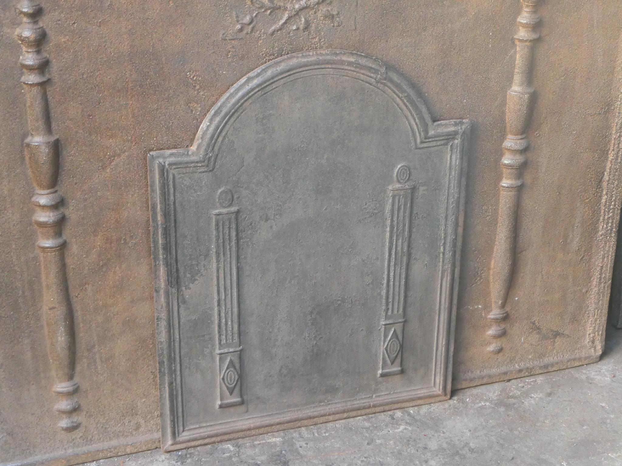 Antique French 'Pilares de la Libertad' Chimenea / Repisa, S. XVIII - XIX en Bueno estado para la venta en Soest, NL