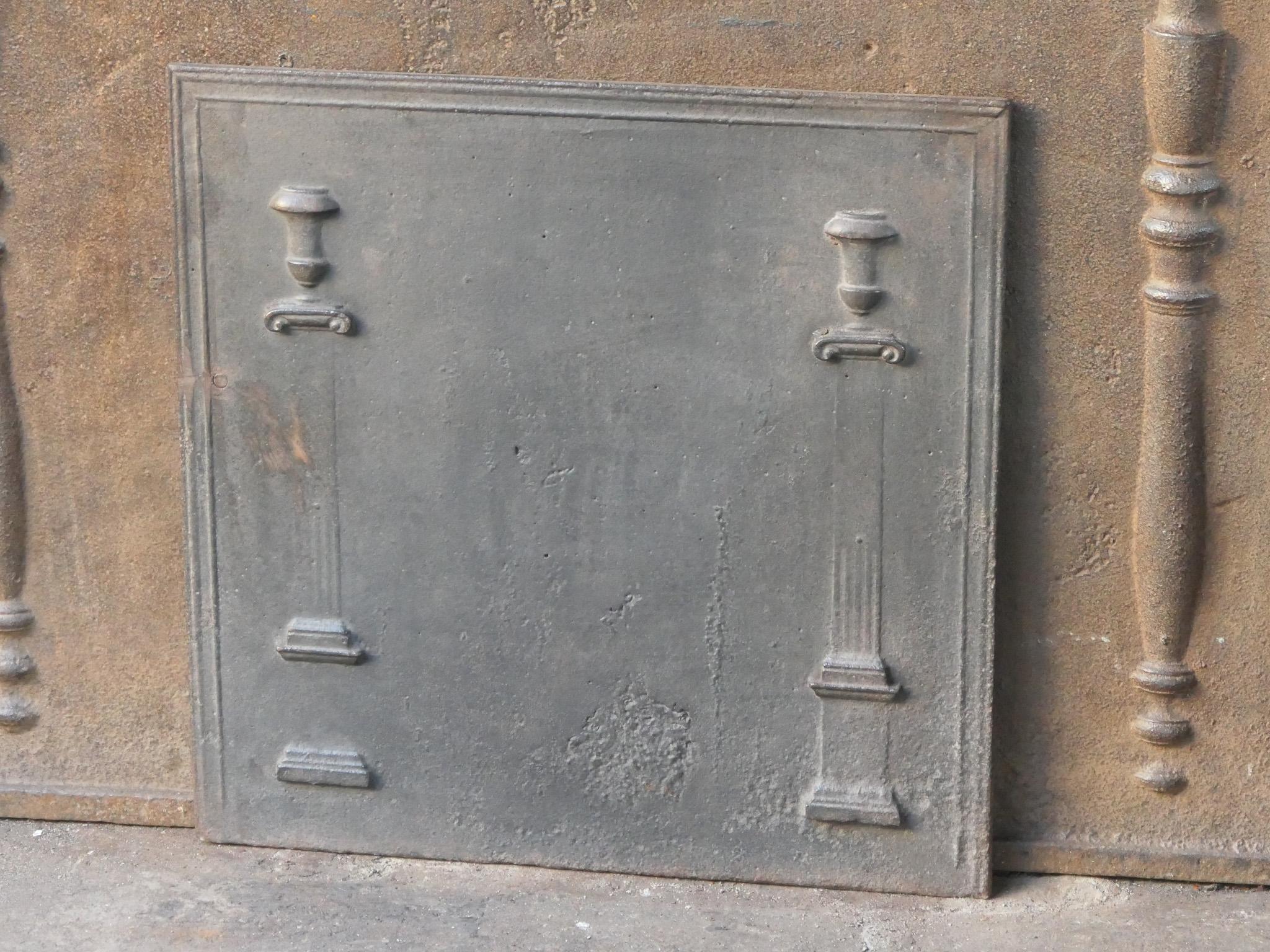 Antique French 'Pilares de la Libertad' Chimenea / Repisa, S. XVIII - XIX en Bueno estado para la venta en Soest, NL