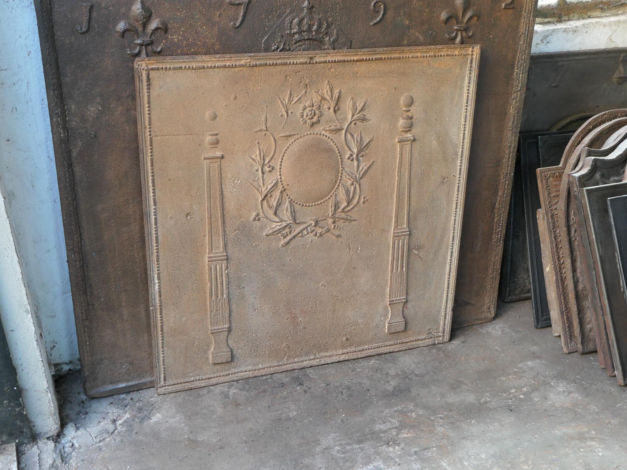 Antique French 'Pilares de la Libertad' Chimenea / Repisa, S. XVIII - XIX siglo XIX en venta