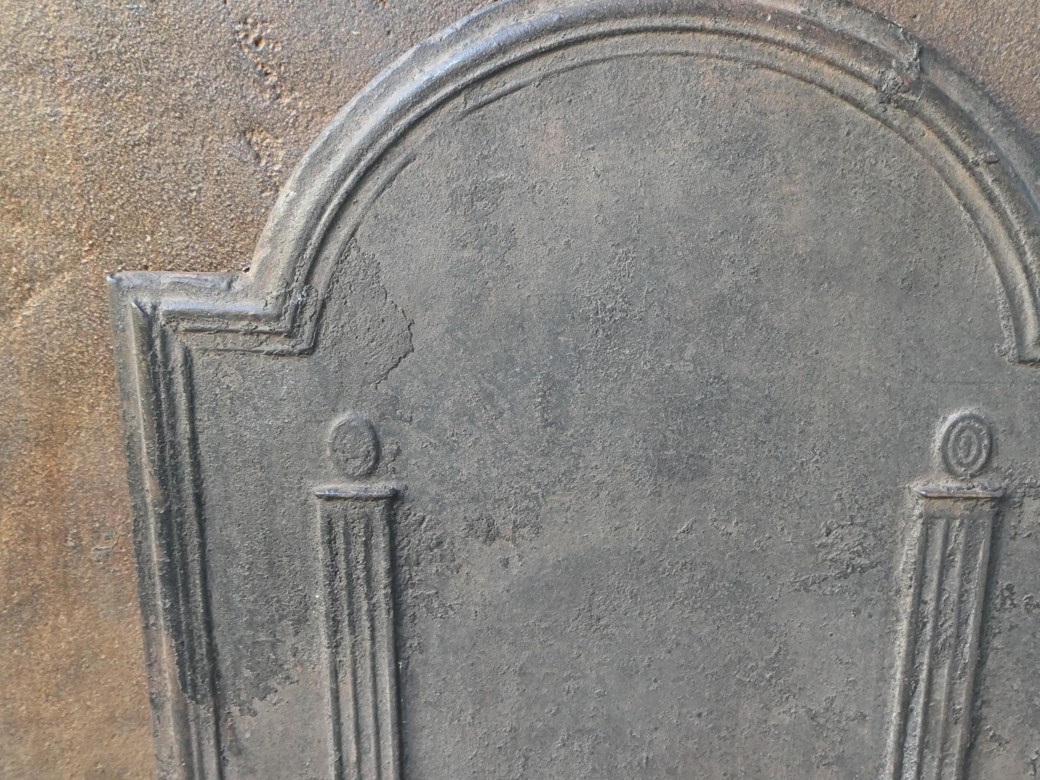 Antique French 'Pilares de la Libertad' Chimenea / Repisa, S. XVIII - XIX Hierro en venta