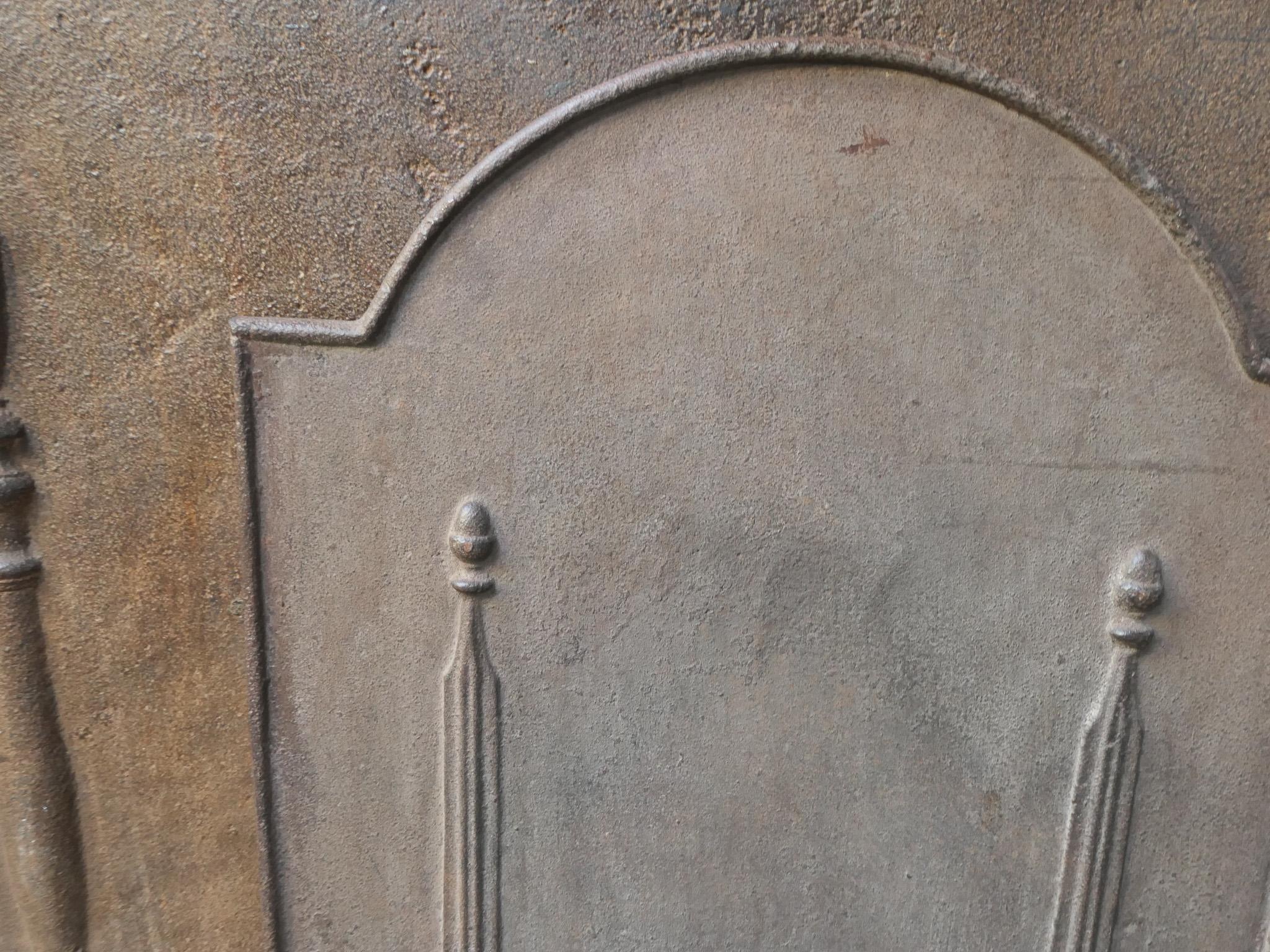Antique French 'Pilares de la Libertad' Chimenea / Repisa, S. XVIII - XIX Hierro en venta