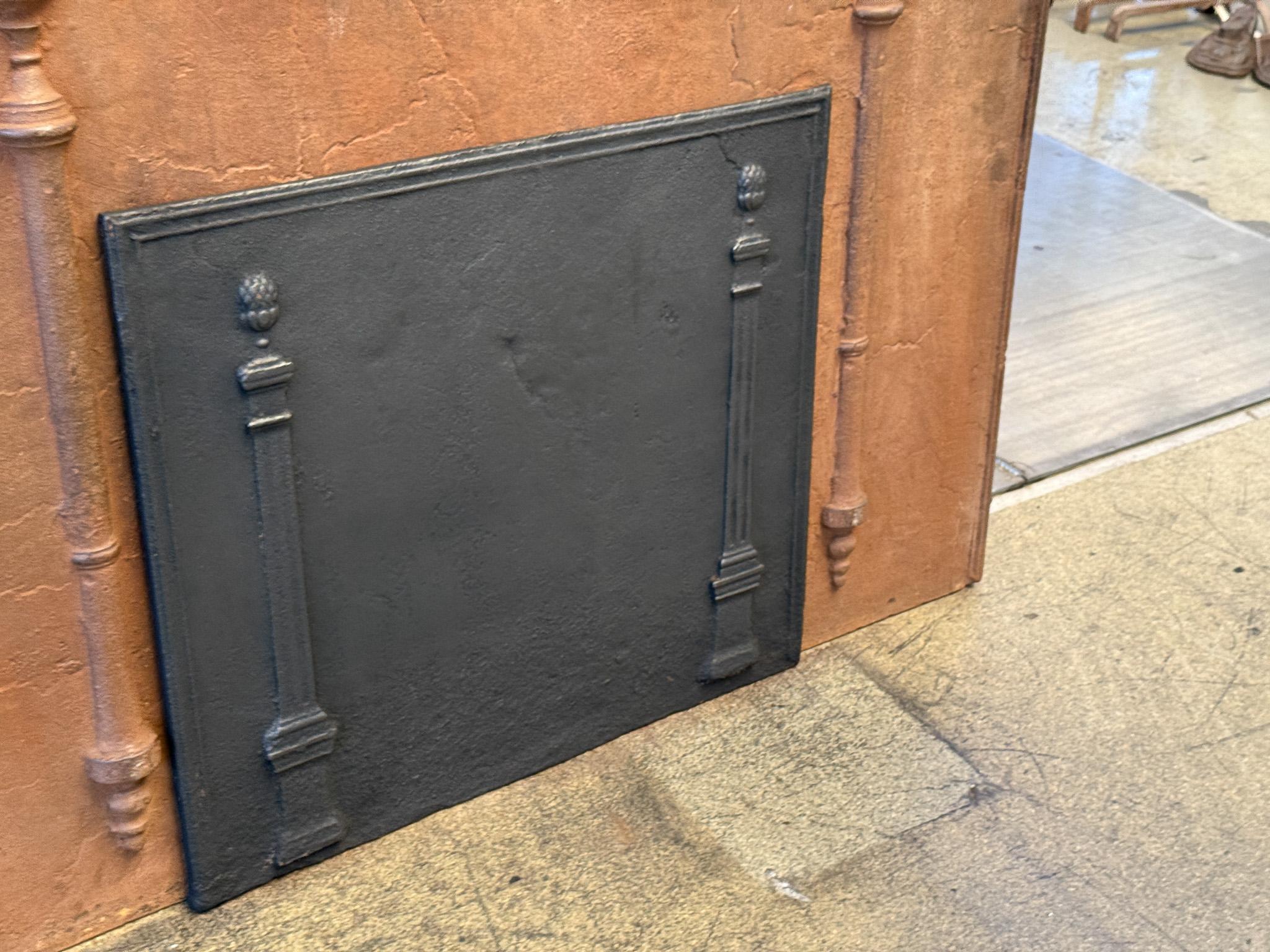 Neoclassico Antique French 'Pillars of Freedom', parafuoco, inizio XIX secolo. in vendita