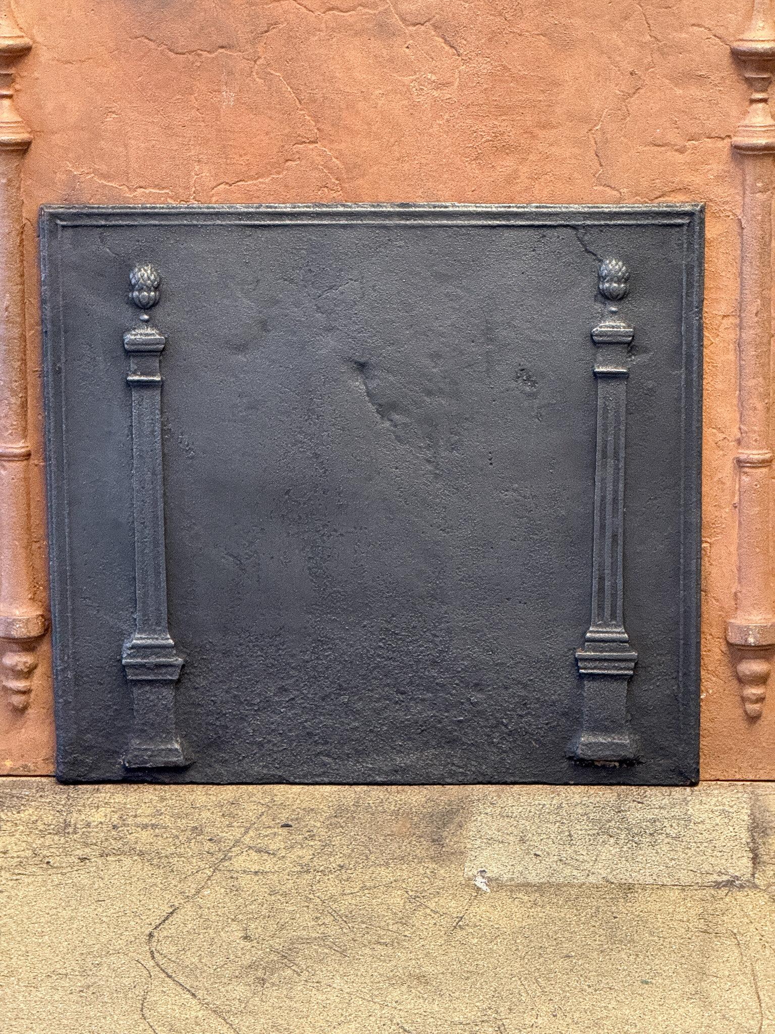 Antique French 'Pillars of Freedom', parafuoco, inizio XIX secolo. In condizioni buone in vendita a Amerongen, Amerongen