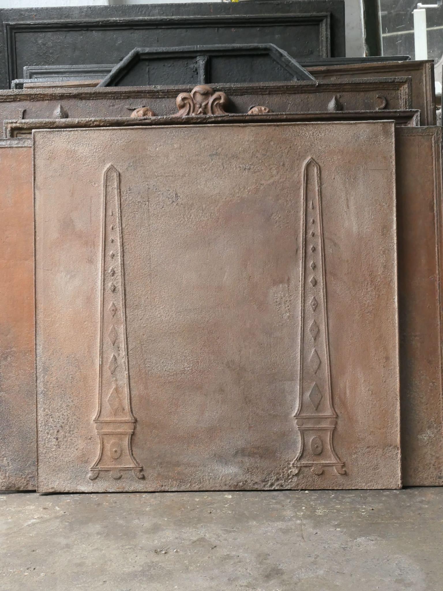 Antiker französischer „Pillars of Freedom“-Kaminschirm/Rückenaufsatz, neoklassizistische Periode (Neoklassisch) im Angebot