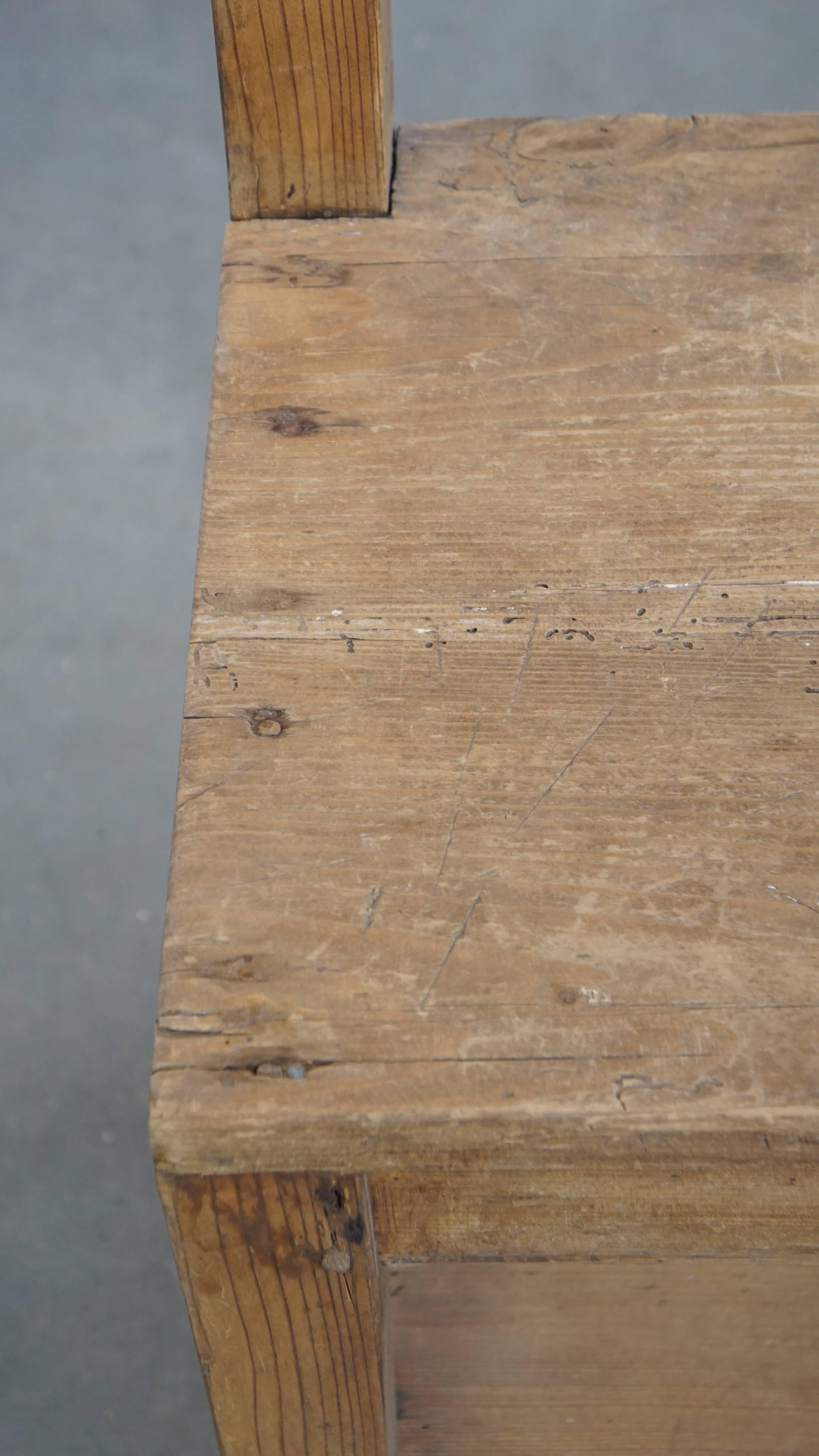 Banc d'entrée / Banc de salle à manger ancien en pin français en vente 6