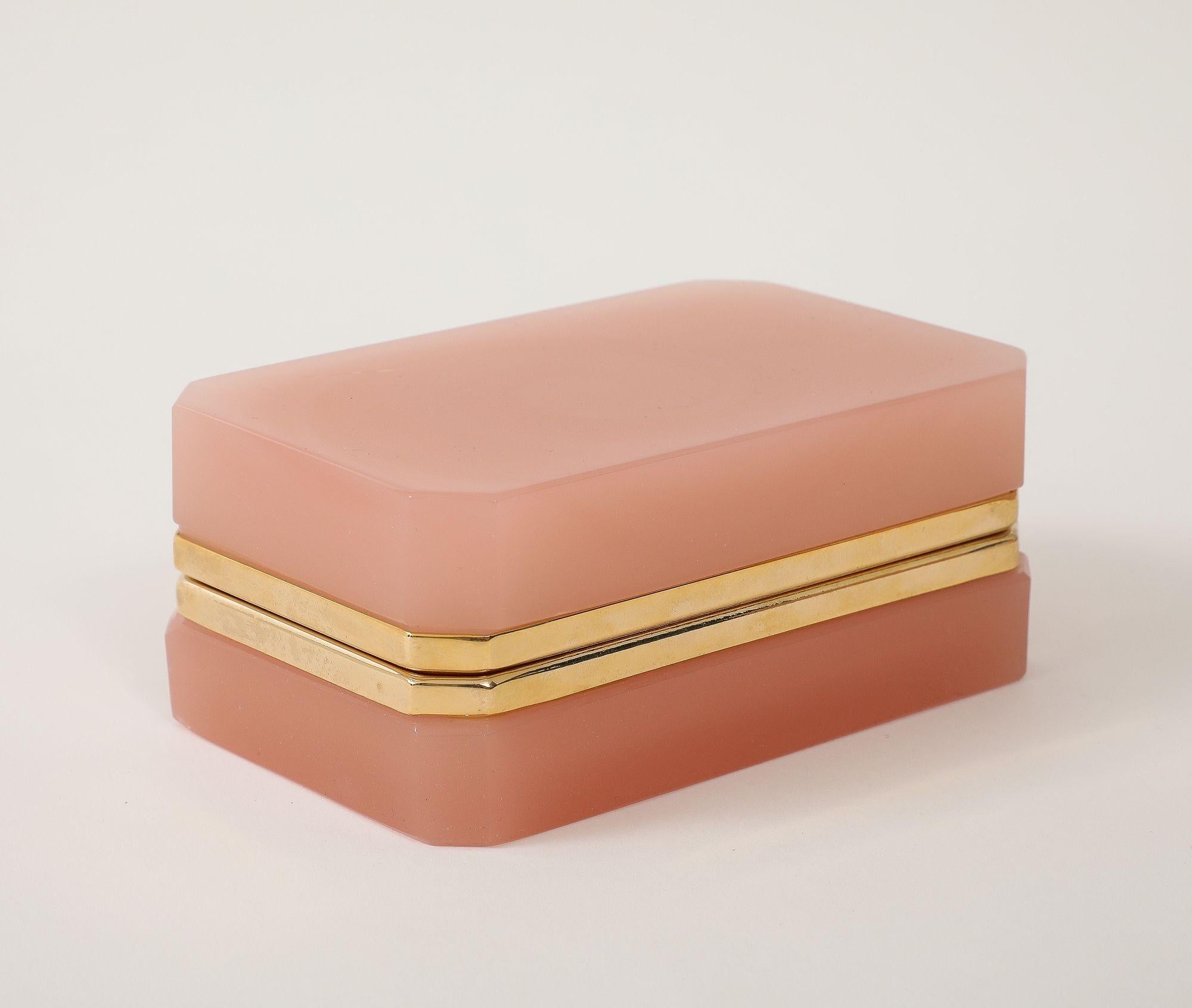 Antique French Pink Opaline Scatola rettangolare con cerniera, 1910 in vendita 2