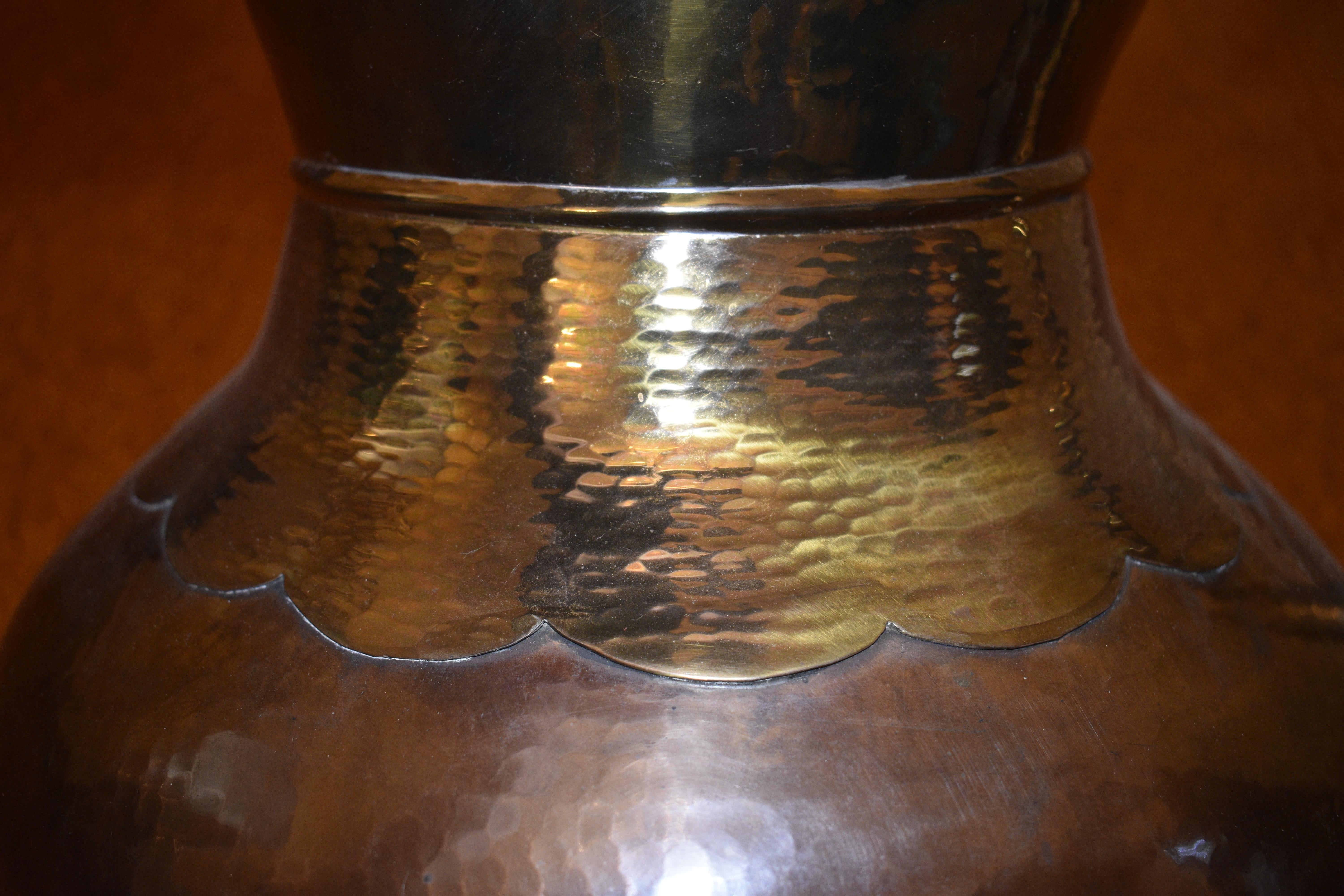 Antiker französischer Krug, Regenschirmhalter, Messing & Kupfer im Angebot 2
