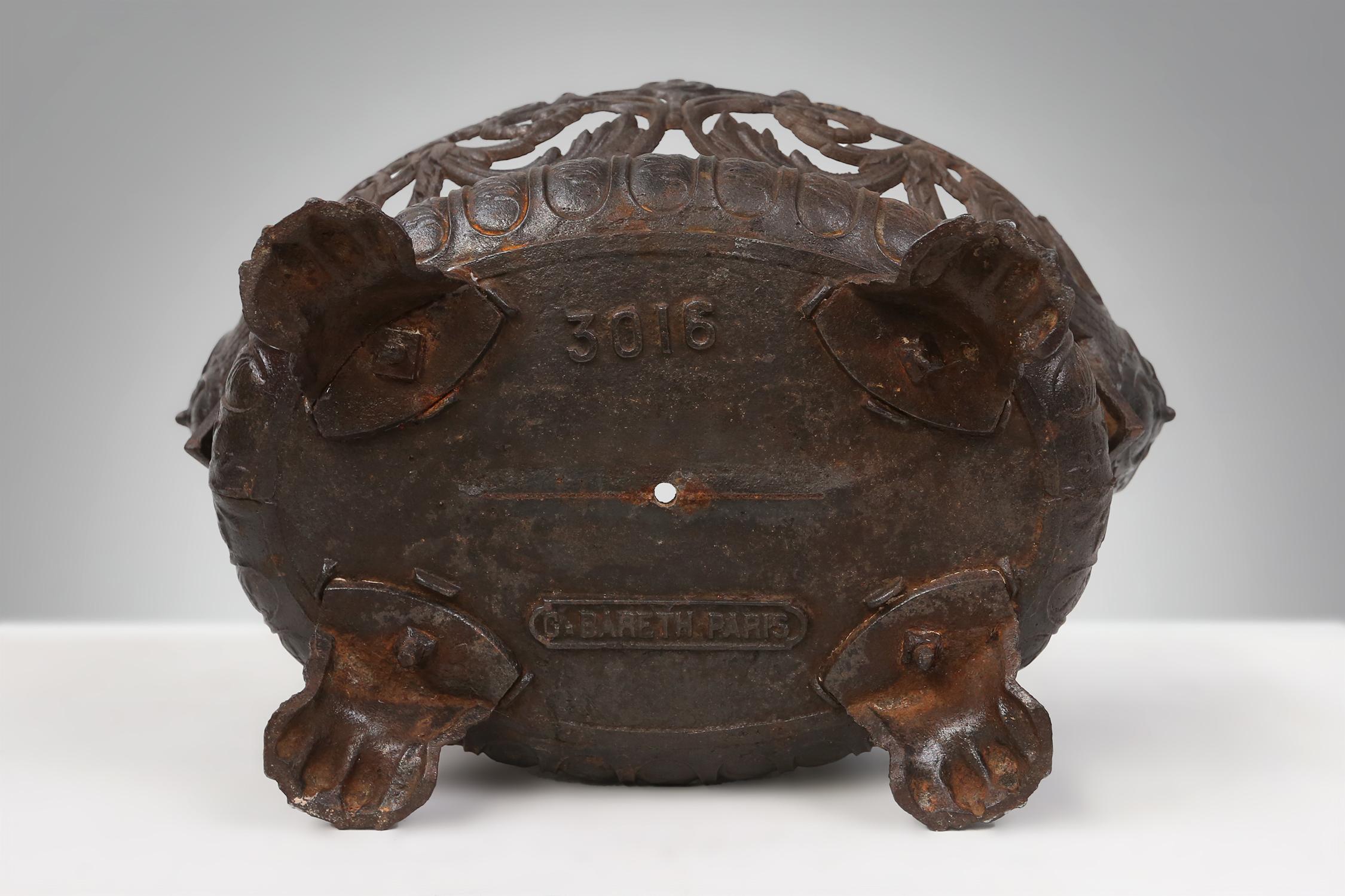 Antique French planter/jardinaire in cast iron, ca. 1850 6