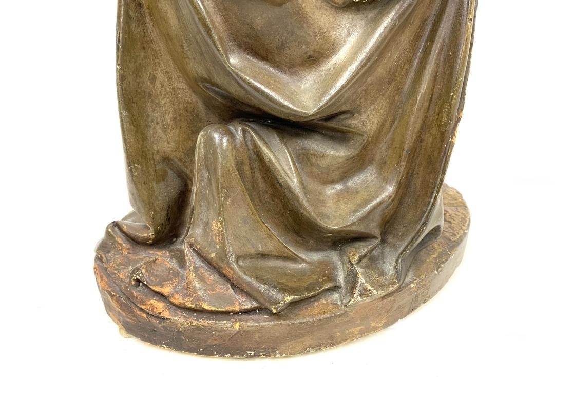 Antique French Figure en plâtre d'un berger avec des yeux en verre en vente 6