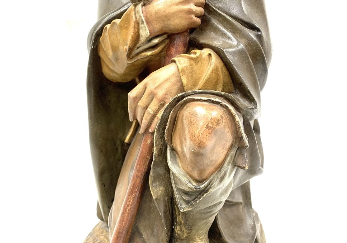 Français Antique French Figure en plâtre d'un berger avec des yeux en verre en vente