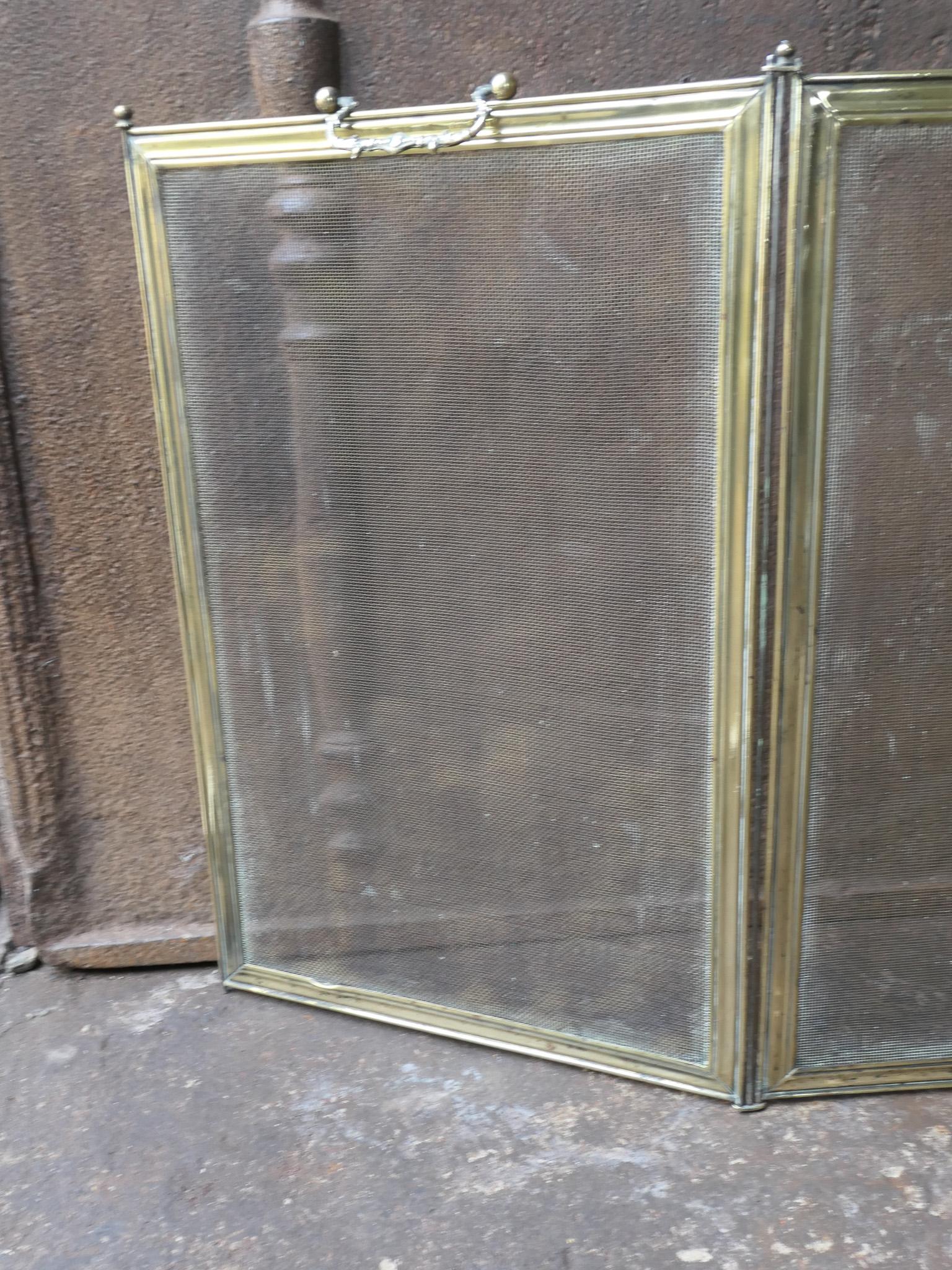 Antique French Polished Brass Napoleon III Fire Screen, 19th Century For Sale 7
