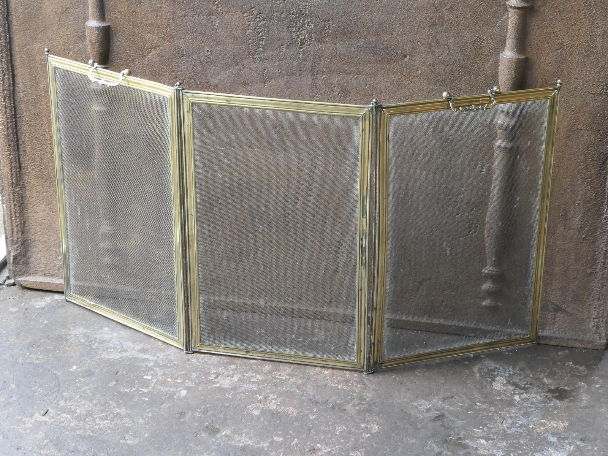 Antique French Polished Brass Napoleon III Fire Screen, 19th Century For Sale 2