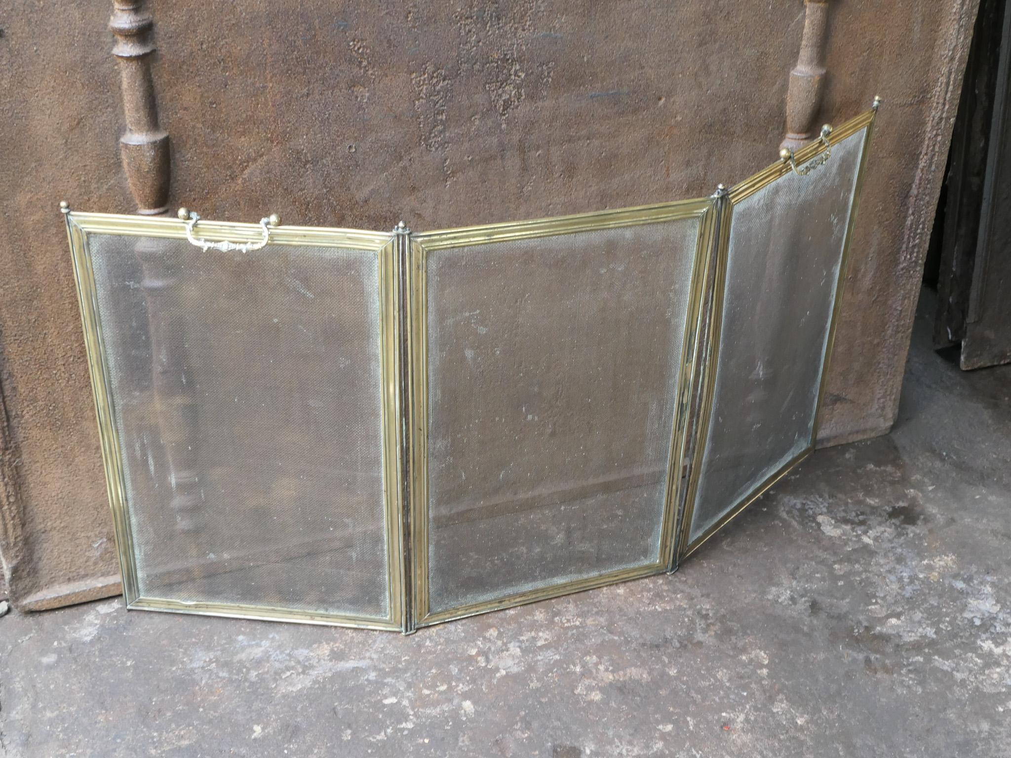 Antique French Polished Brass Napoleon III Fire Screen, 19th Century For Sale 3