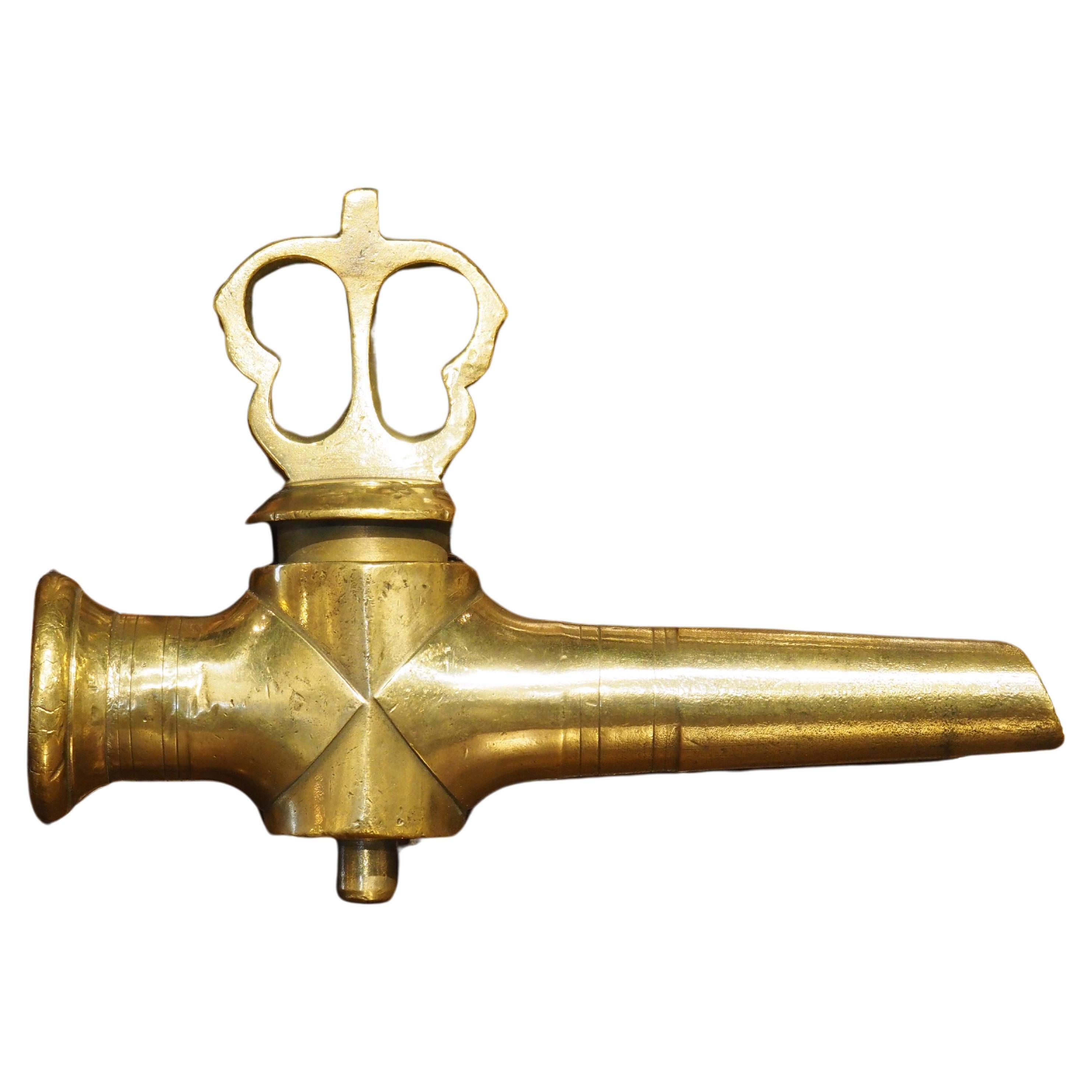 Antique French Polished Bronze Spout with Butterfly Handle, 19th Century For Sale