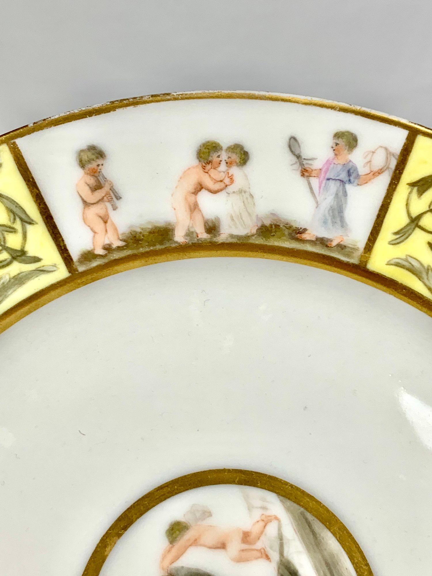XIX secolo Antique French Porcelain Plate Dipinto a mano in Inghilterra da Caroline Leigh C. 1825 in vendita
