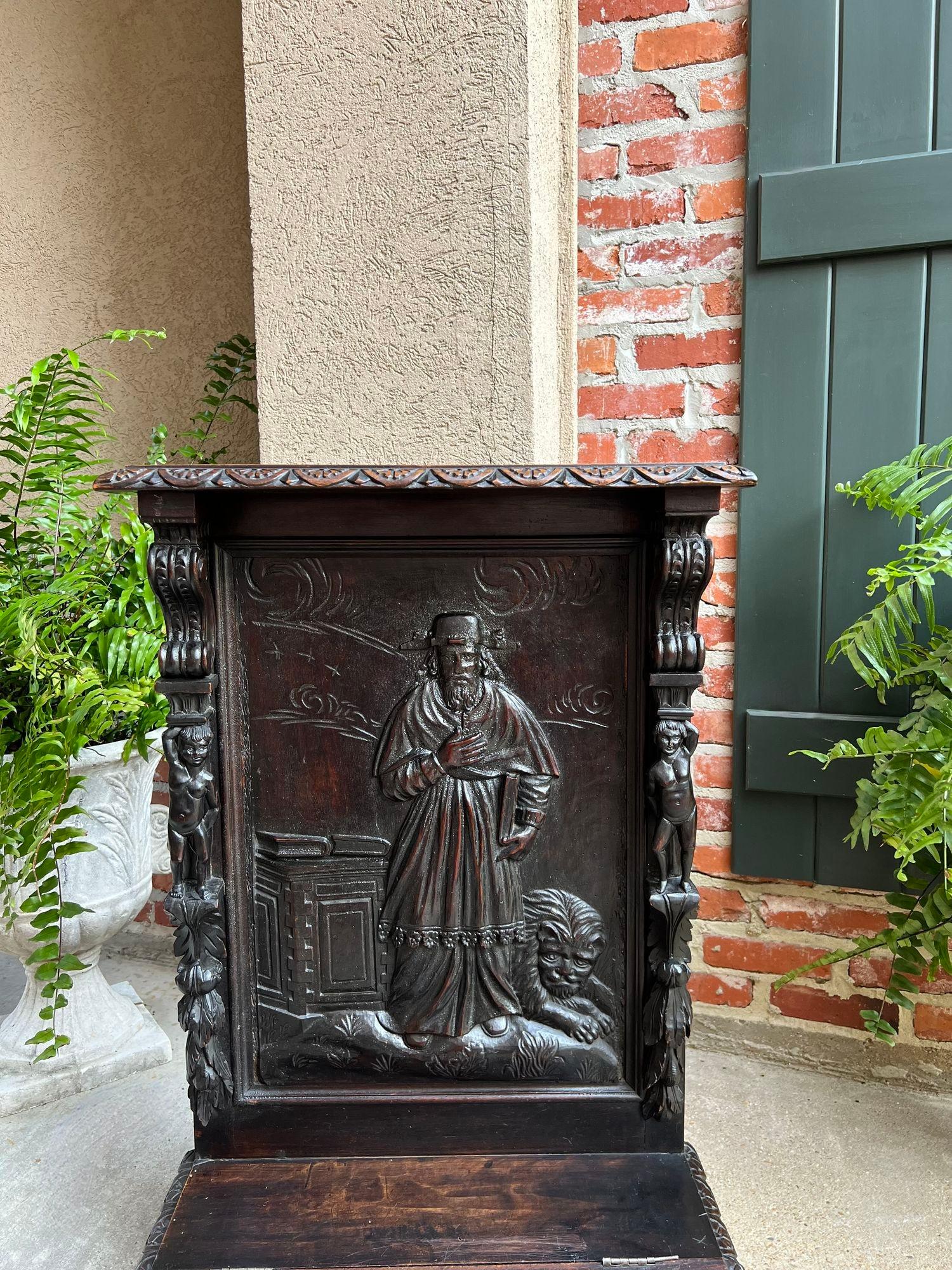 Antique French Prayer Kneeler St. Jerome Lion Catholic Chapel Carved Oak c1880 In Good Condition In Shreveport, LA