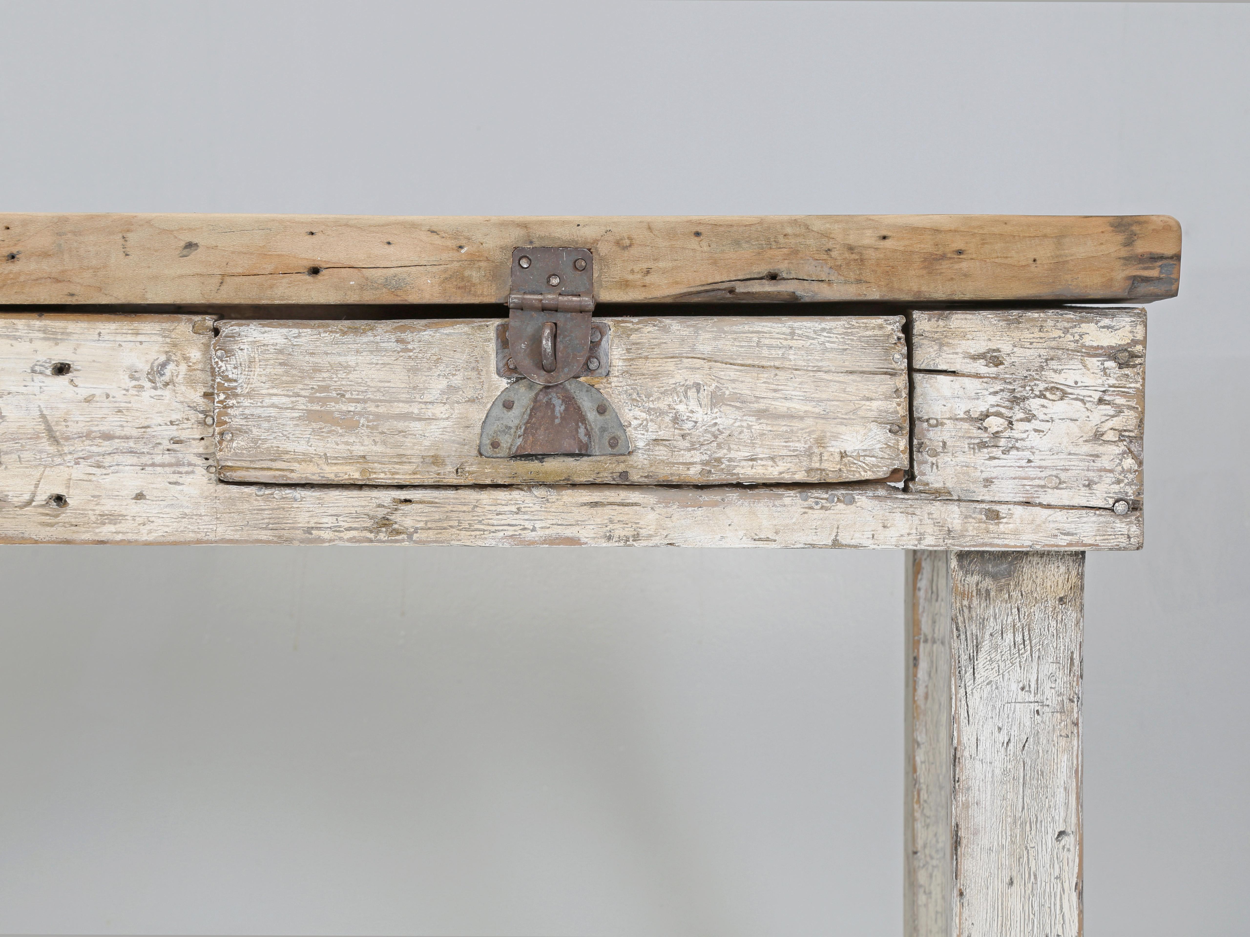 Ancienne table de travail peinte primitive française, table console ou table de canapé c1900 2