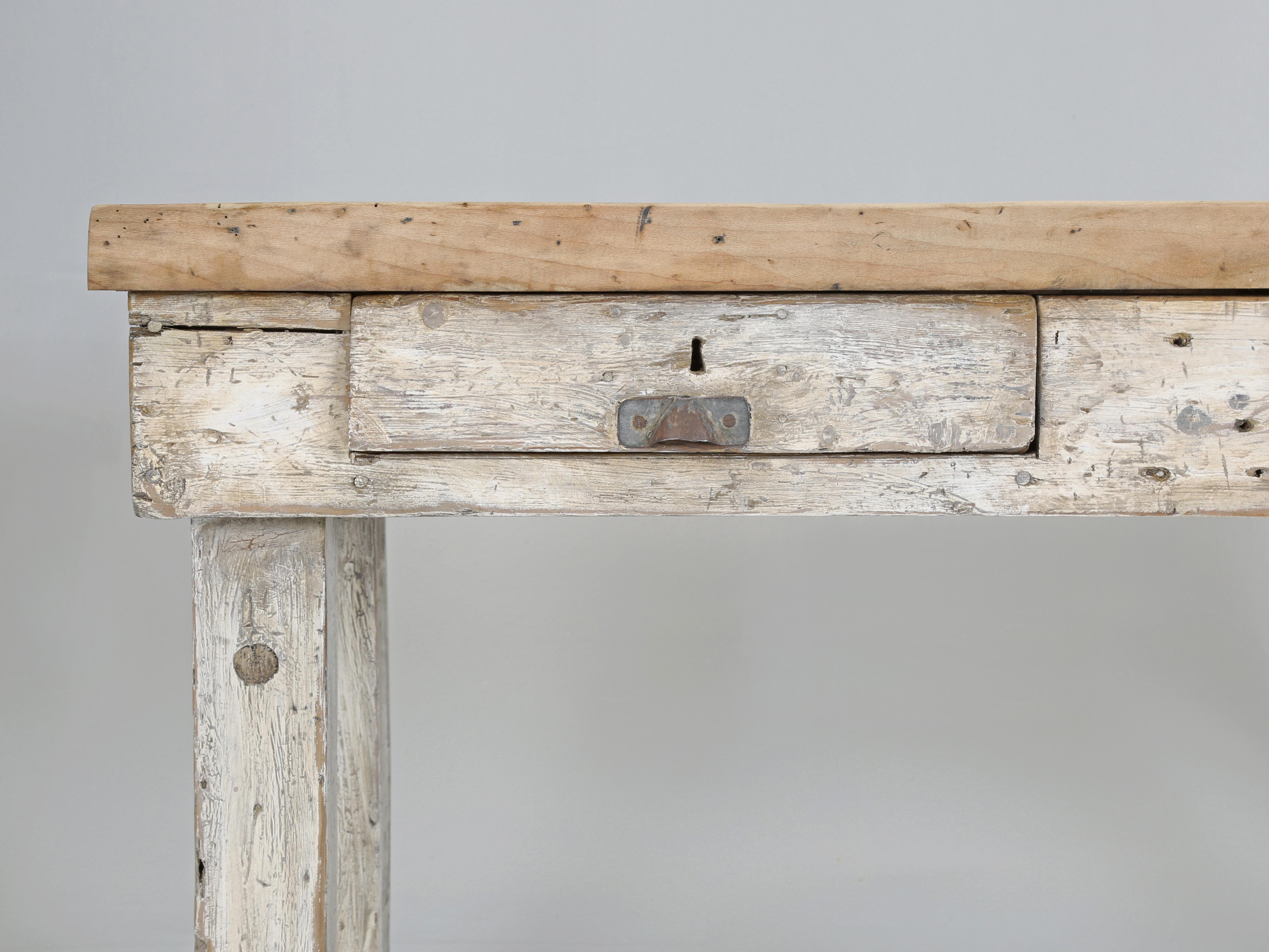 Ancienne table de travail peinte primitive française, table console ou table de canapé c1900 4