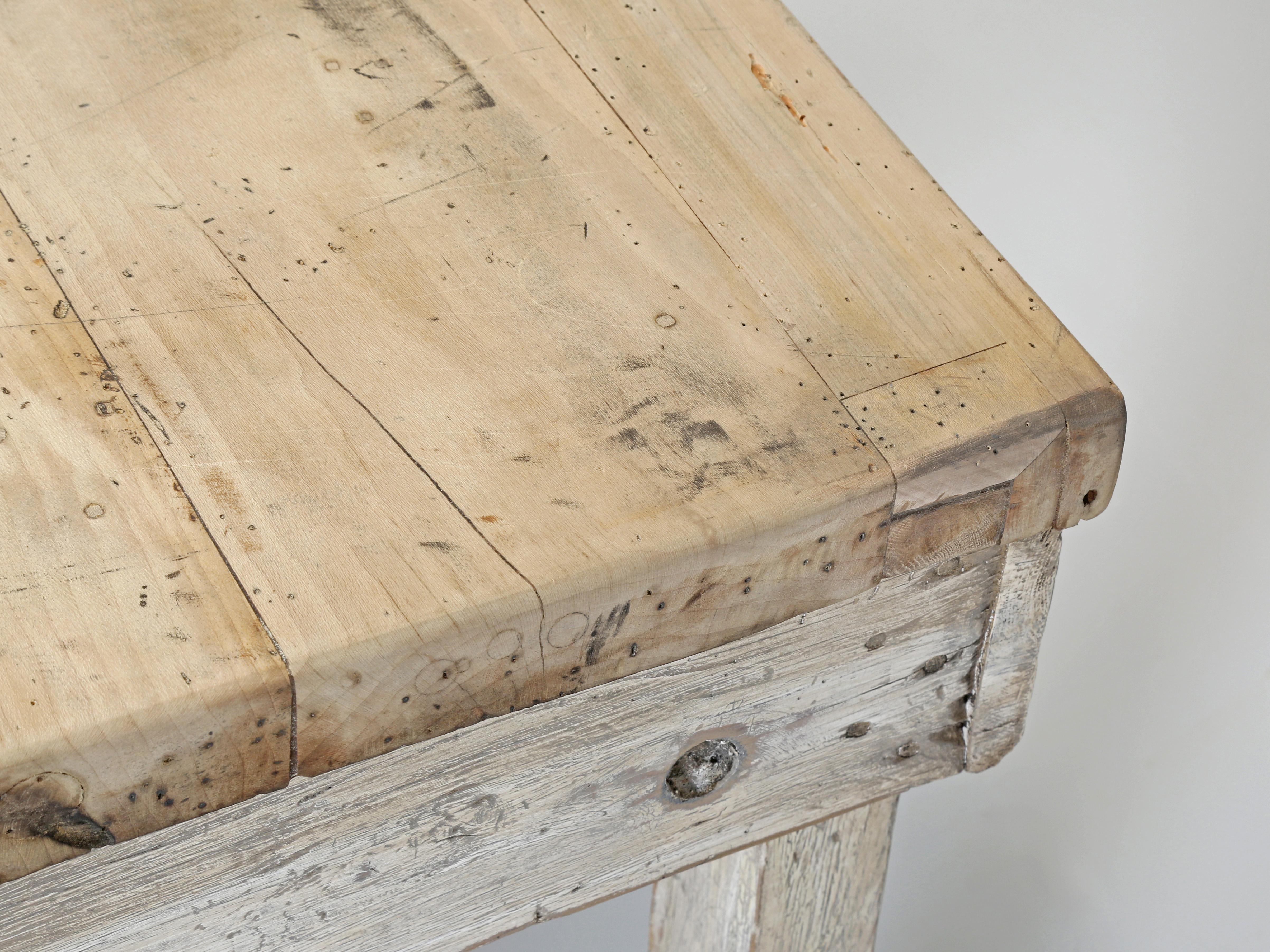 Bois Ancienne table de travail peinte primitive française, table console ou table de canapé c1900