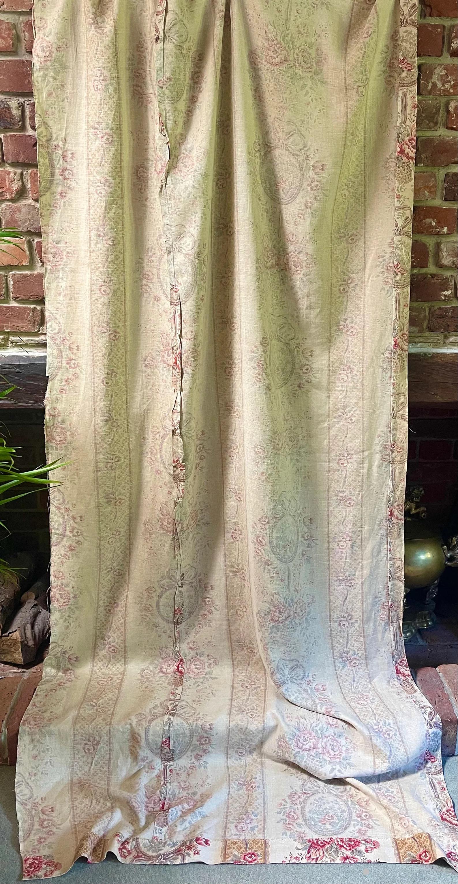 Antique French Printed Cotton Toile Fabric For Sale 1