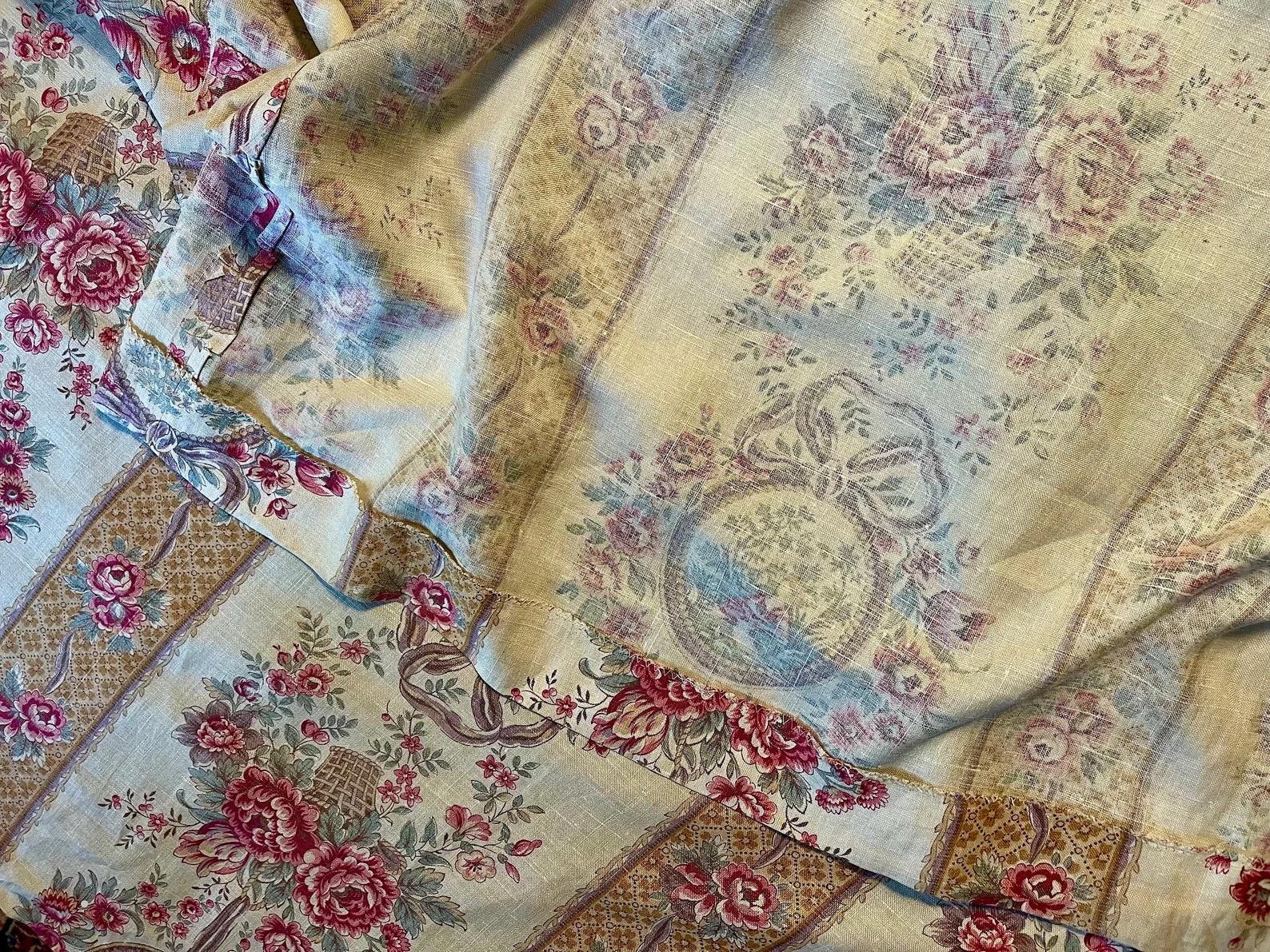 Antique French Printed Cotton Toile Fabric For Sale 3