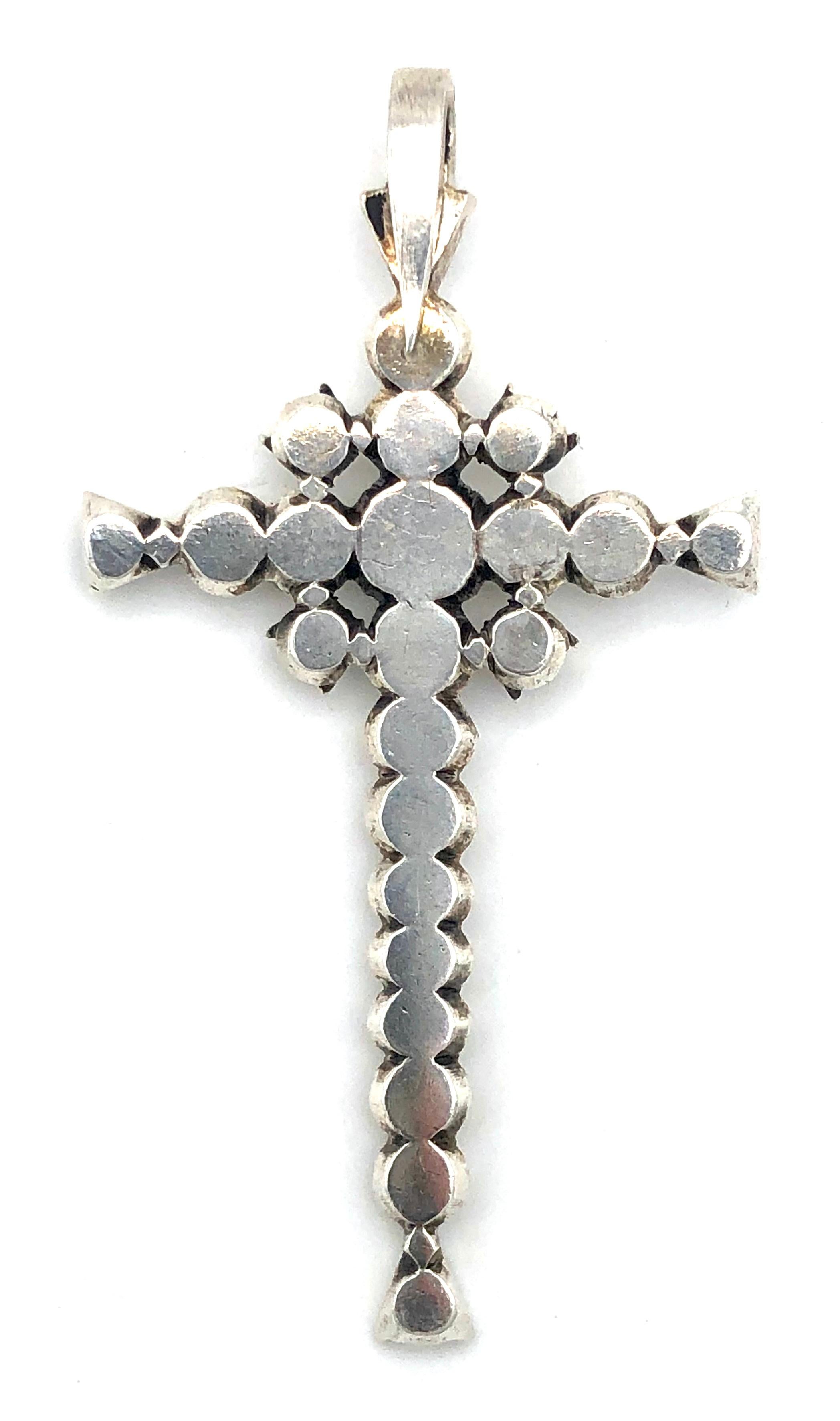 Pendentif français ancien en argent avec croix provençale en diamant Bon état - En vente à Munich, Bavaria