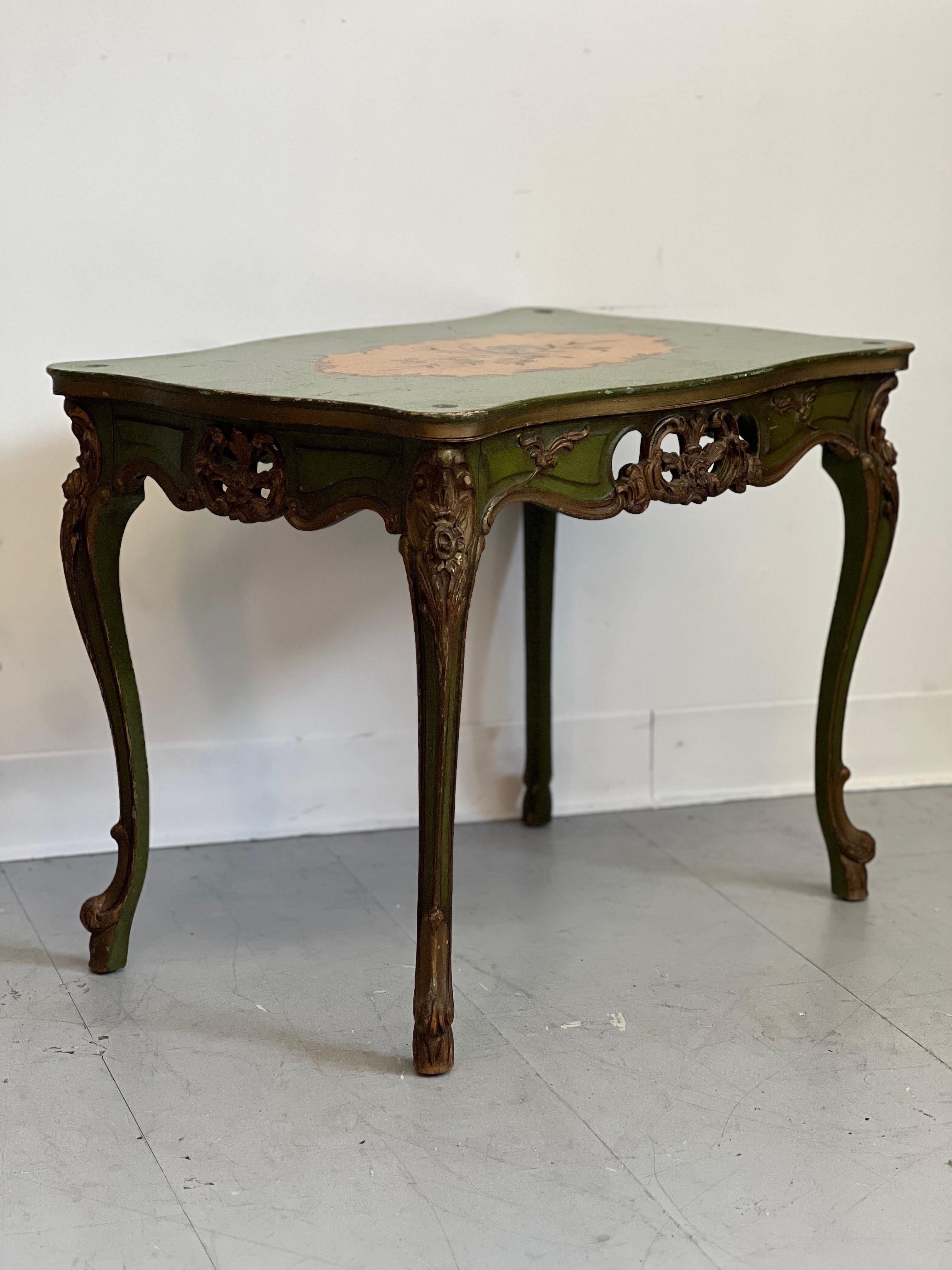 Antique French Provincial Accent Table with Hand Painted Details. Made In Italy. For Sale 1
