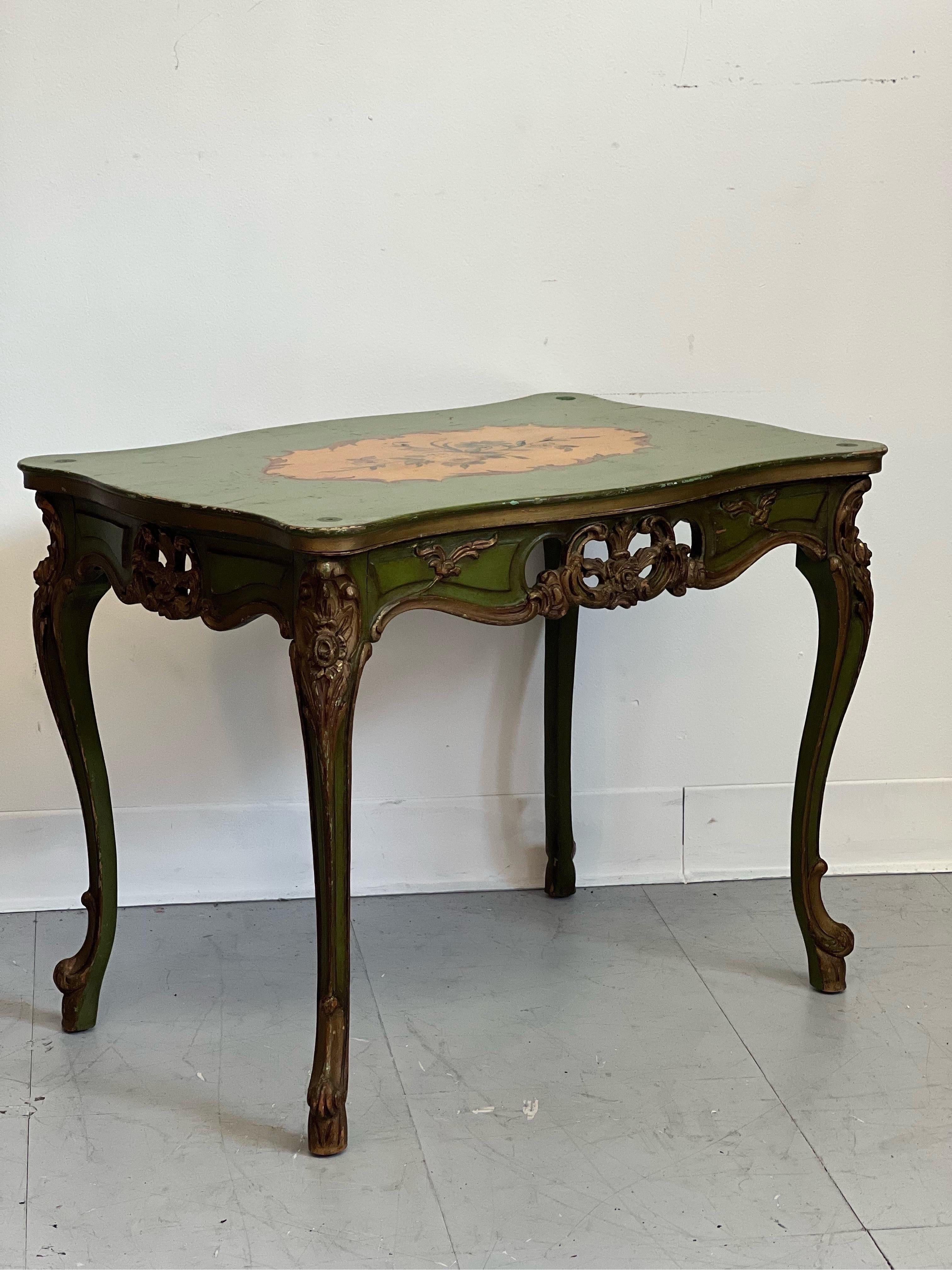 Antique French Provincial Accent Table with Hand Painted Details. Made In Italy. For Sale 2