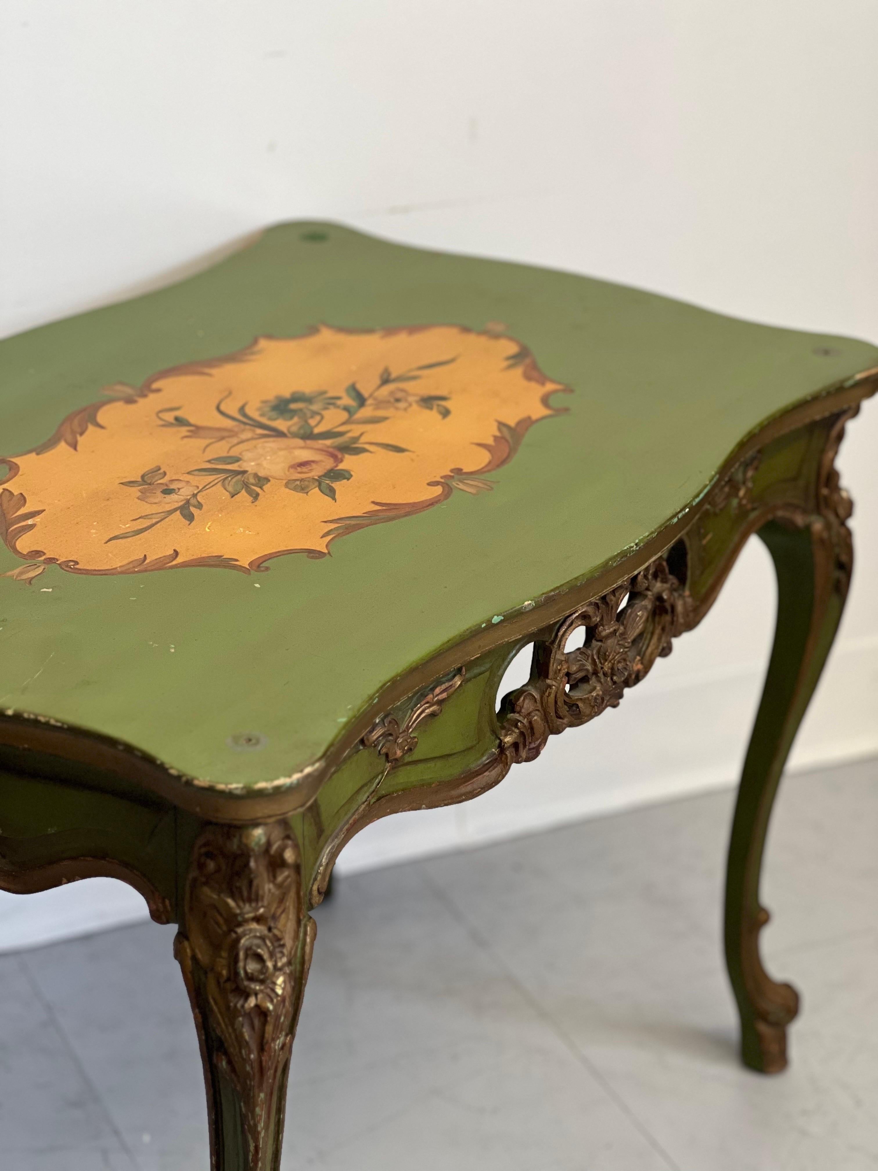 Antique French Provincial Accent Table with Hand Painted Details. Made In Italy. For Sale 3