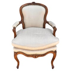 Antique French Provincial Carved Mahogany Fauteuil Arm Chair, 18° secolo