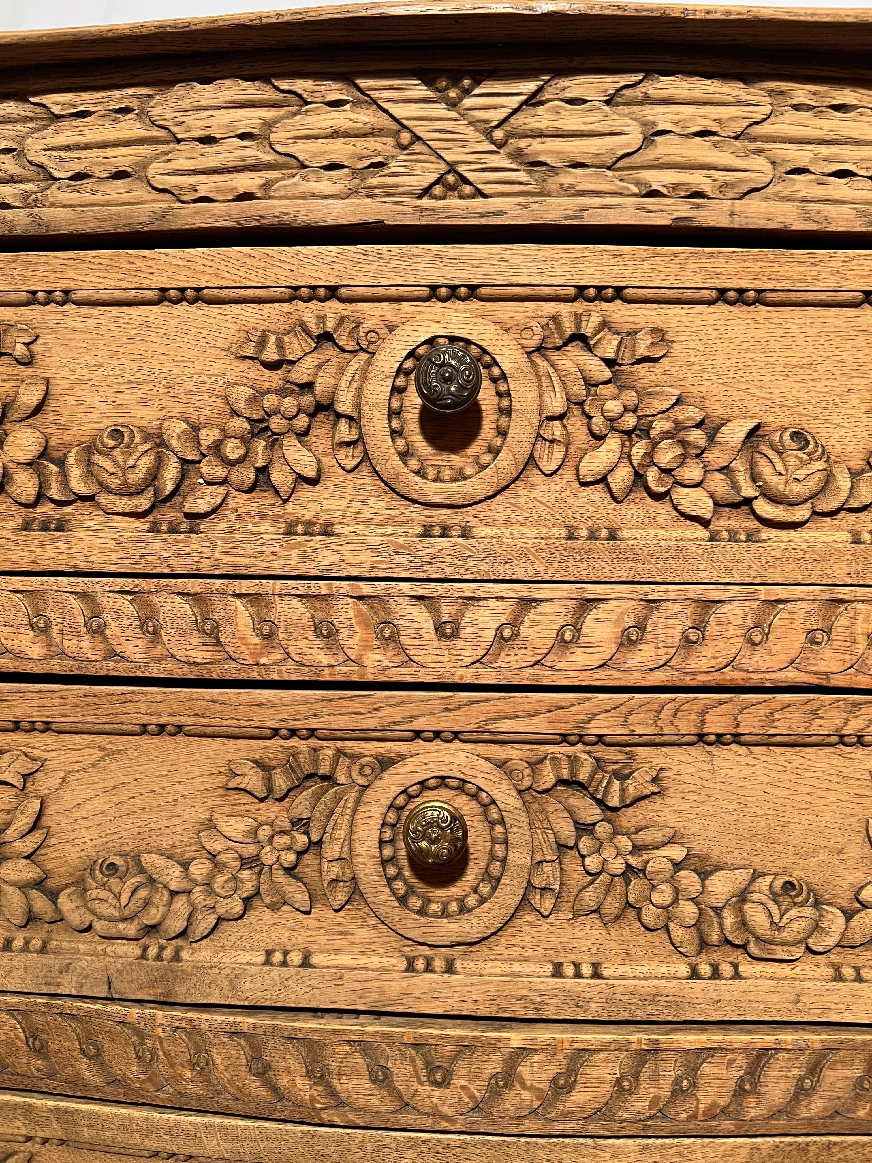 Antique French Provincial Carved Oak Chest with 4 Drawers, Circa 1880.  In Good Condition For Sale In New Orleans, LA